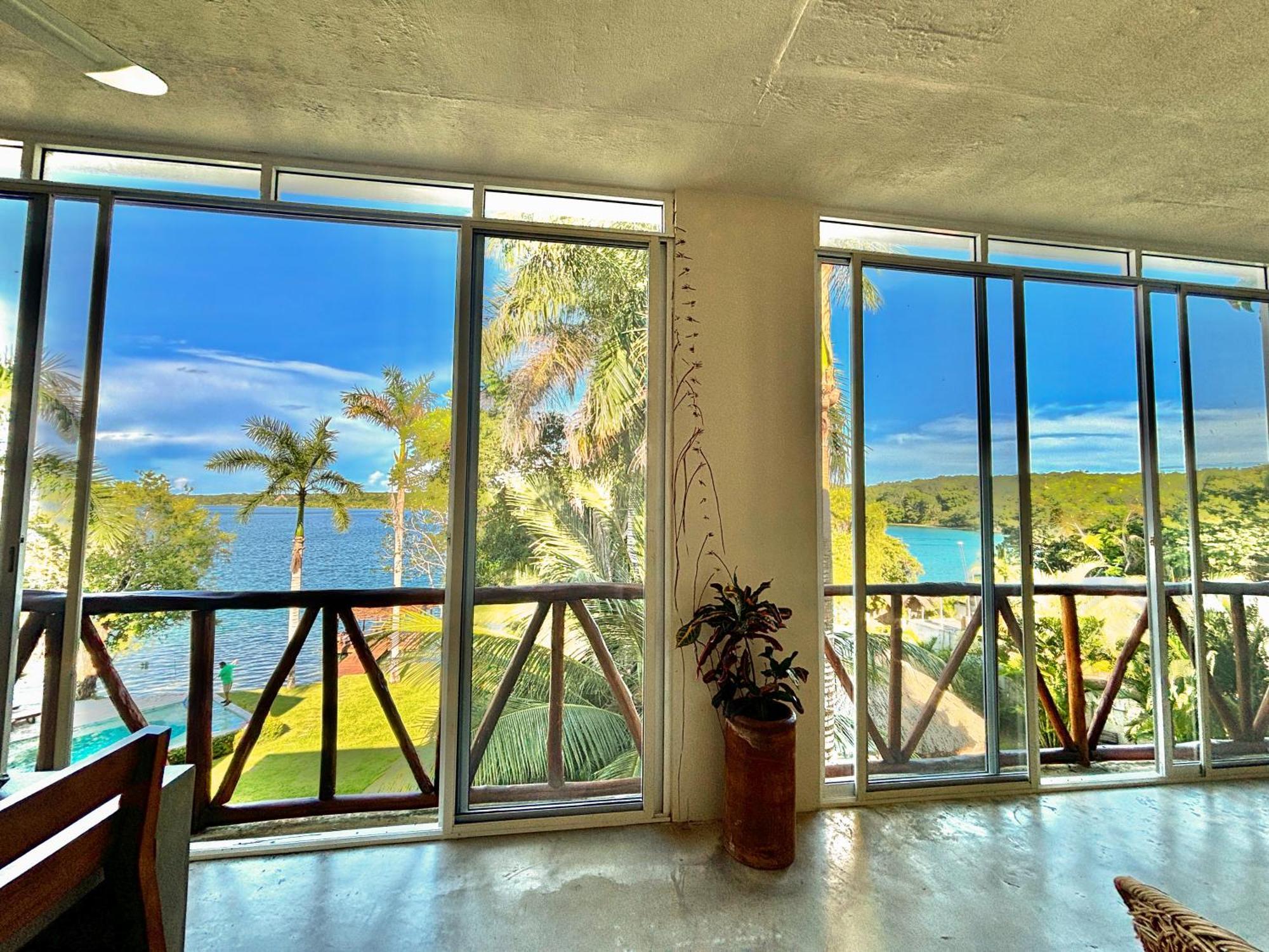 Patos -lagoon Front Villa *