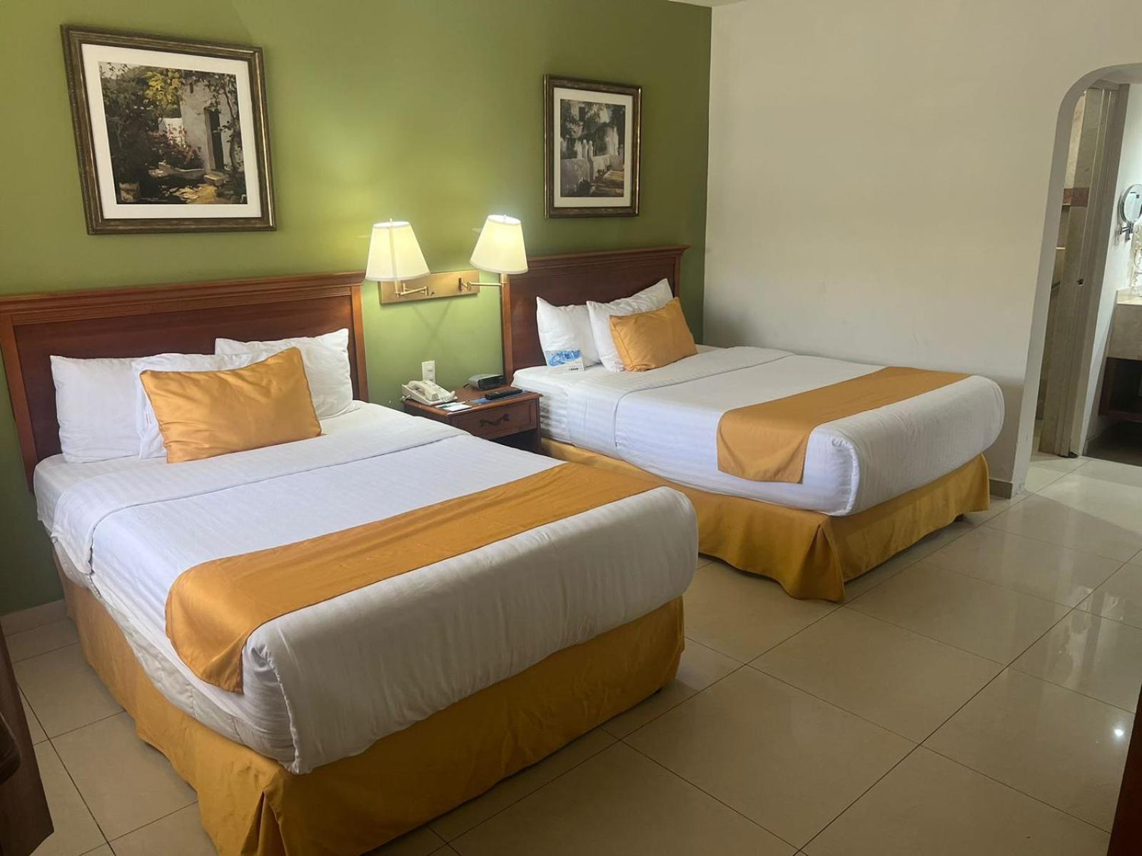 Quality Inn 4*