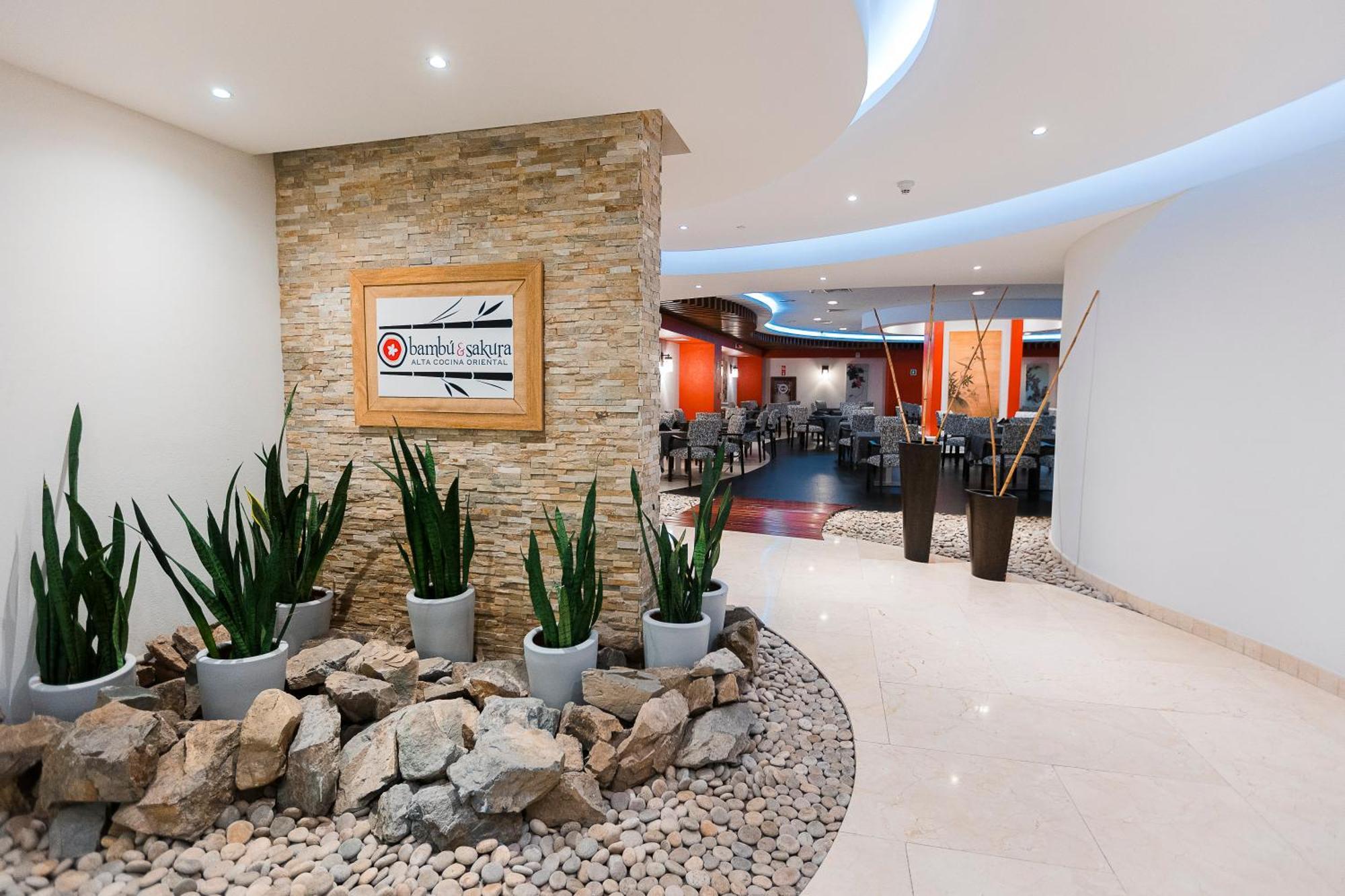 Azul Grand - & Convention Center Resort