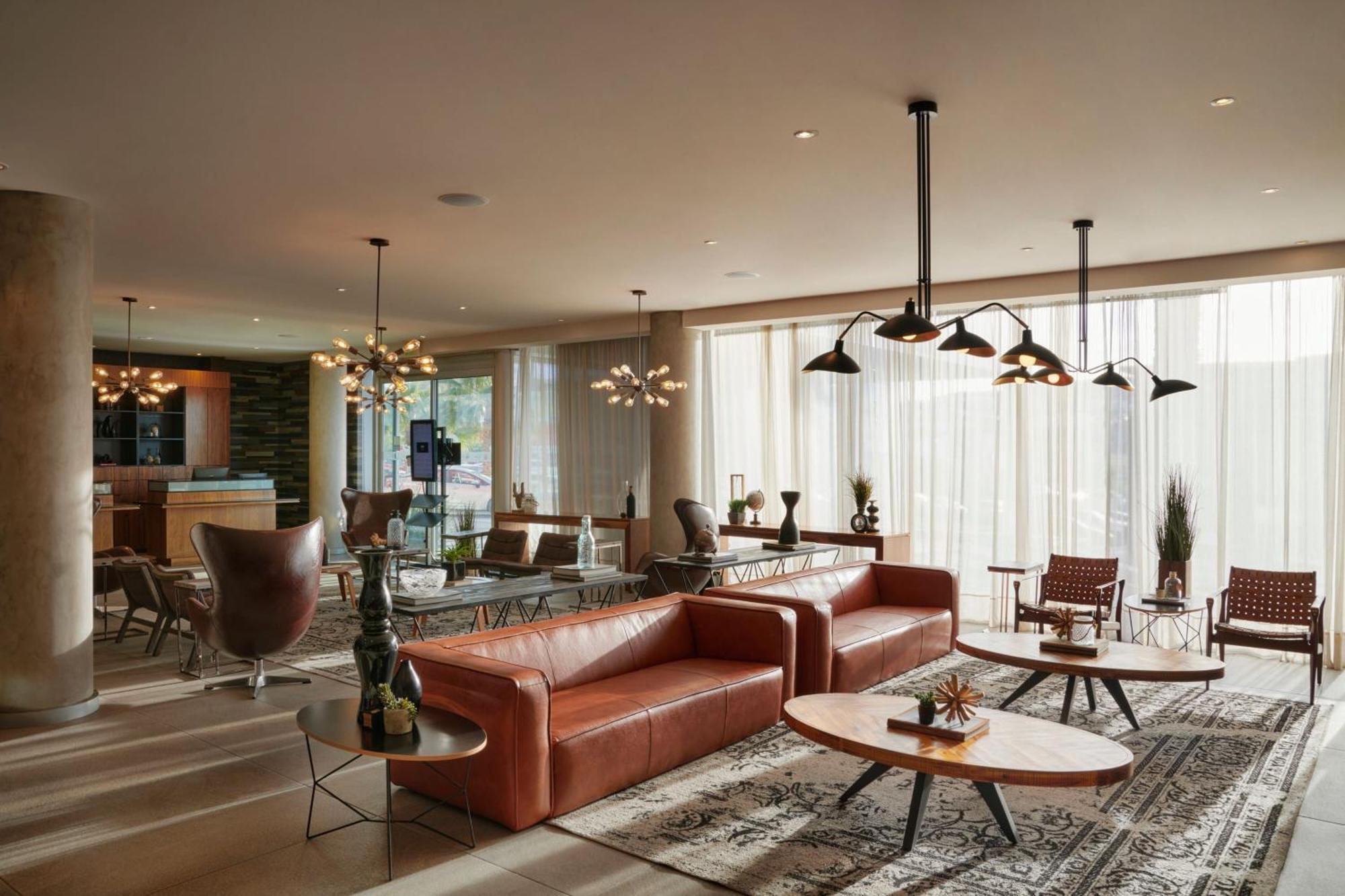 Four Points By Sheraton Uno