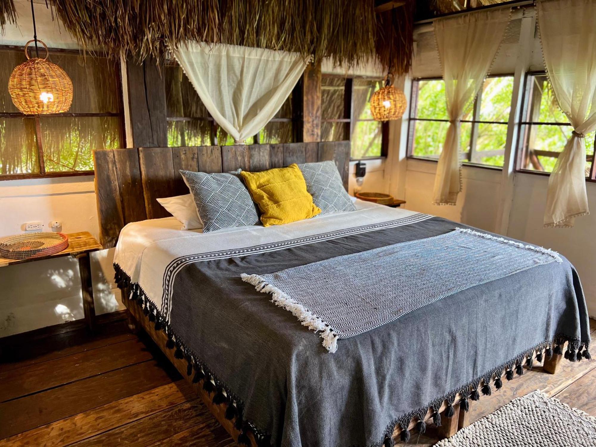 Santuario Front Oasis Hotel