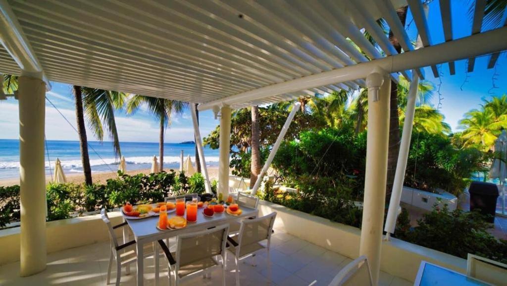Apartment Renewed Beachfront 1br In Monarca Ixtapa *