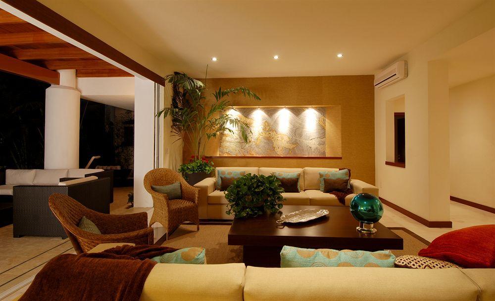 Hotel Kovay Gardens