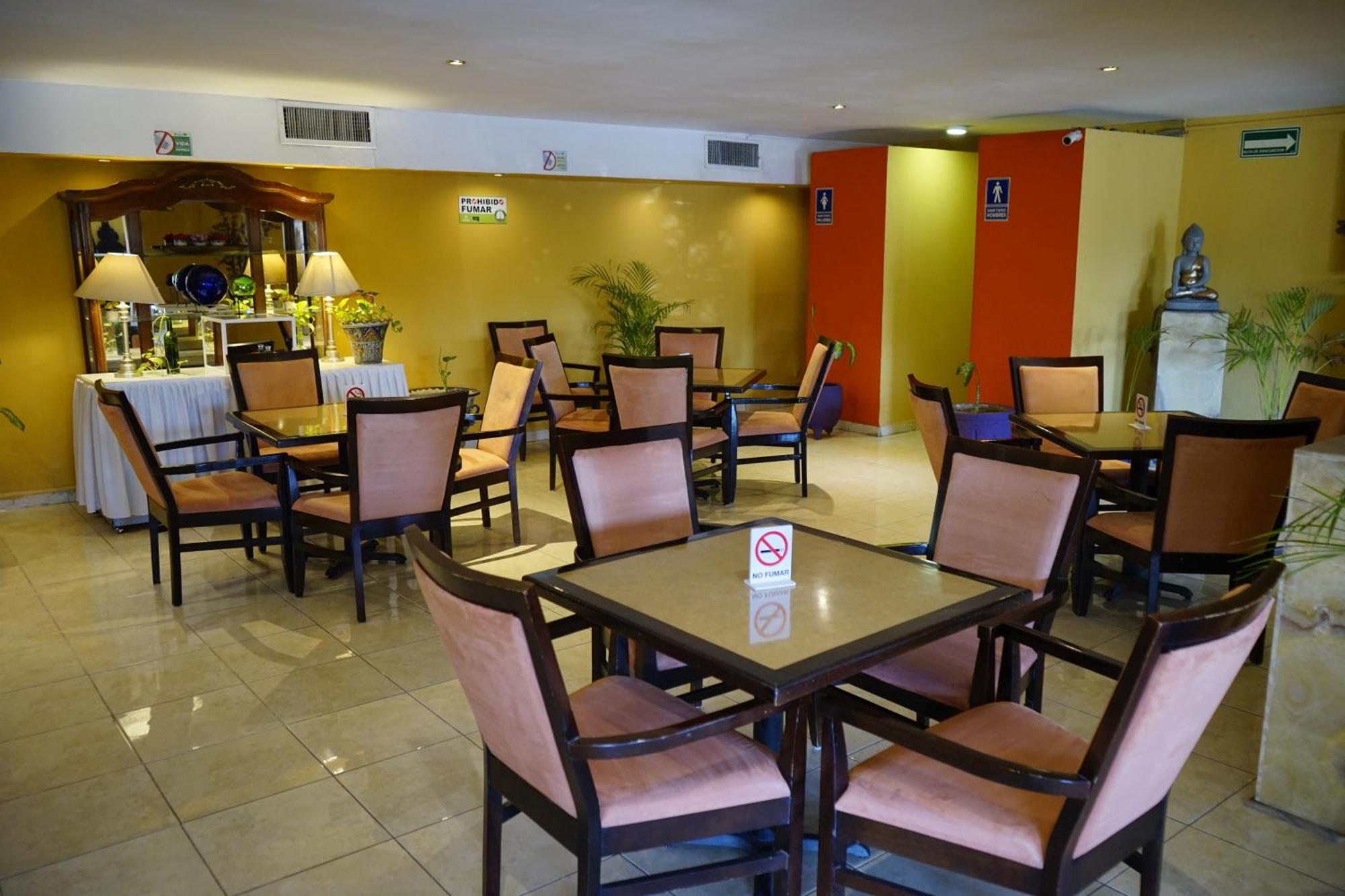 Del Sol Hotel 4*