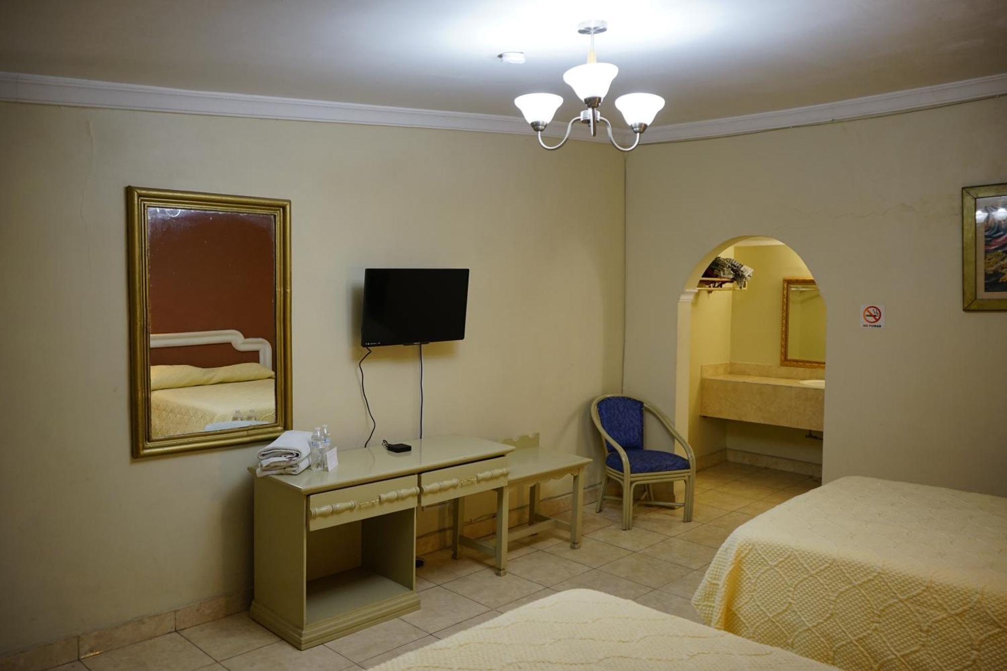 Del Sol Hotel