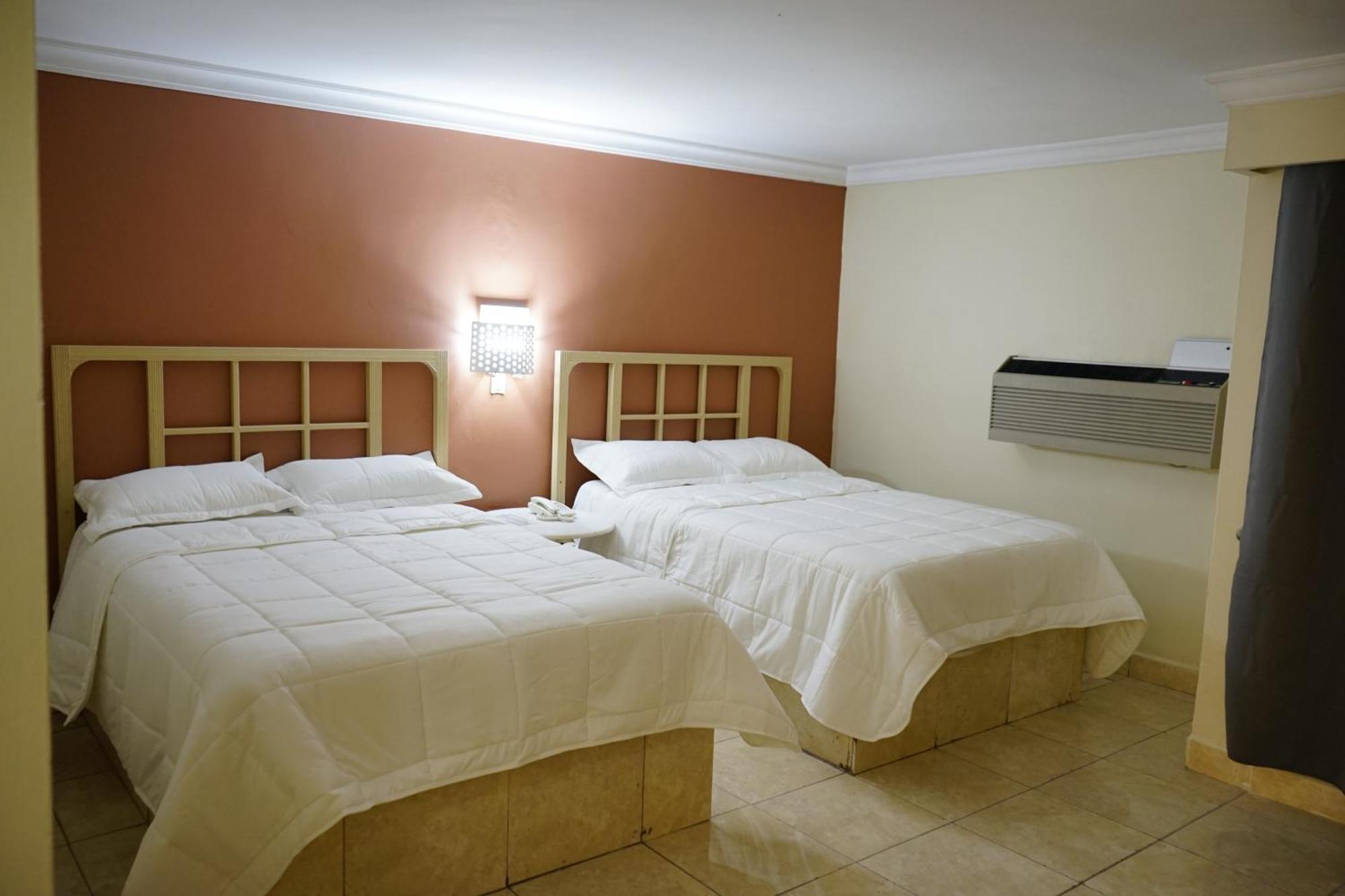 Hotel Del Sol