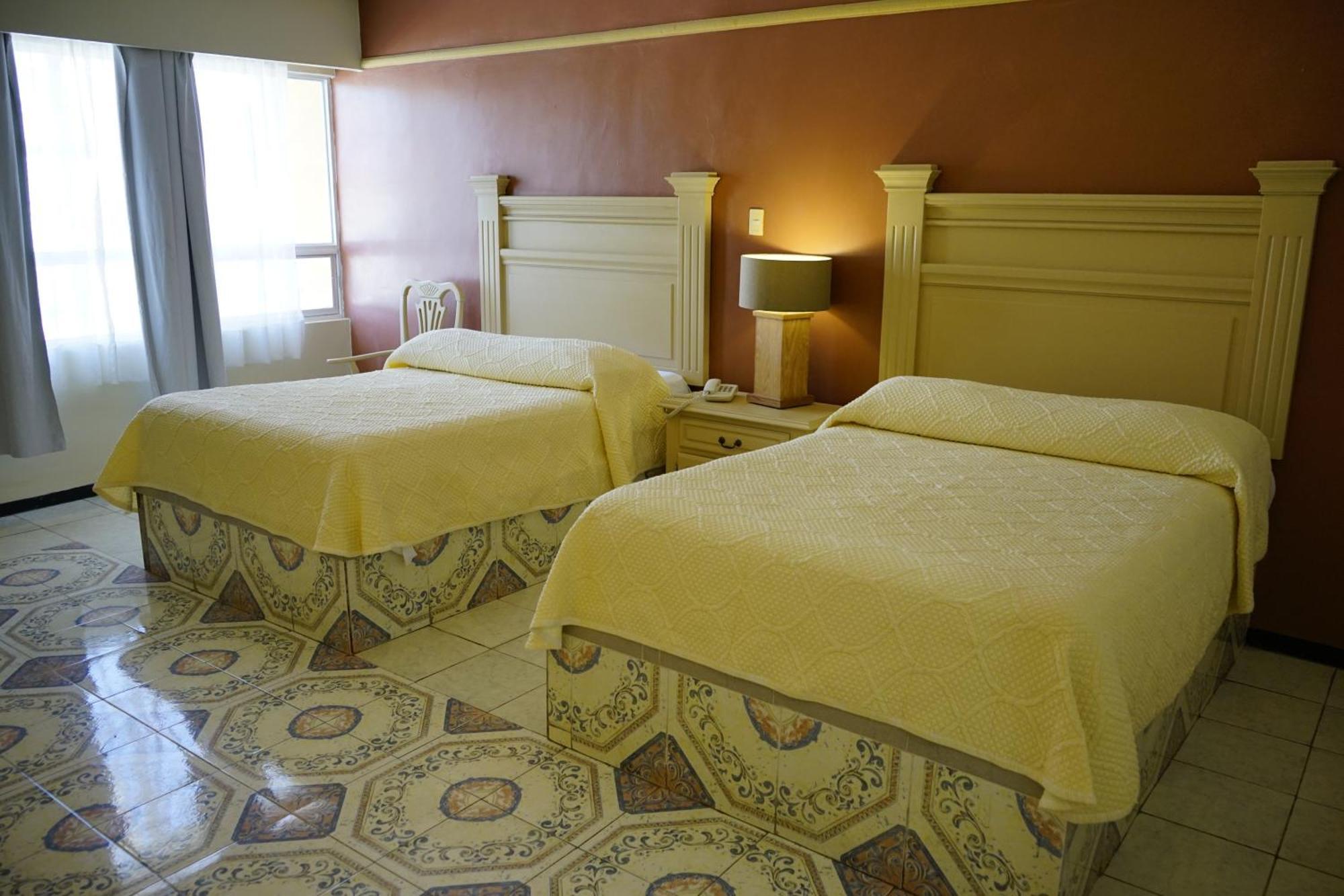 Hotel Del Sol