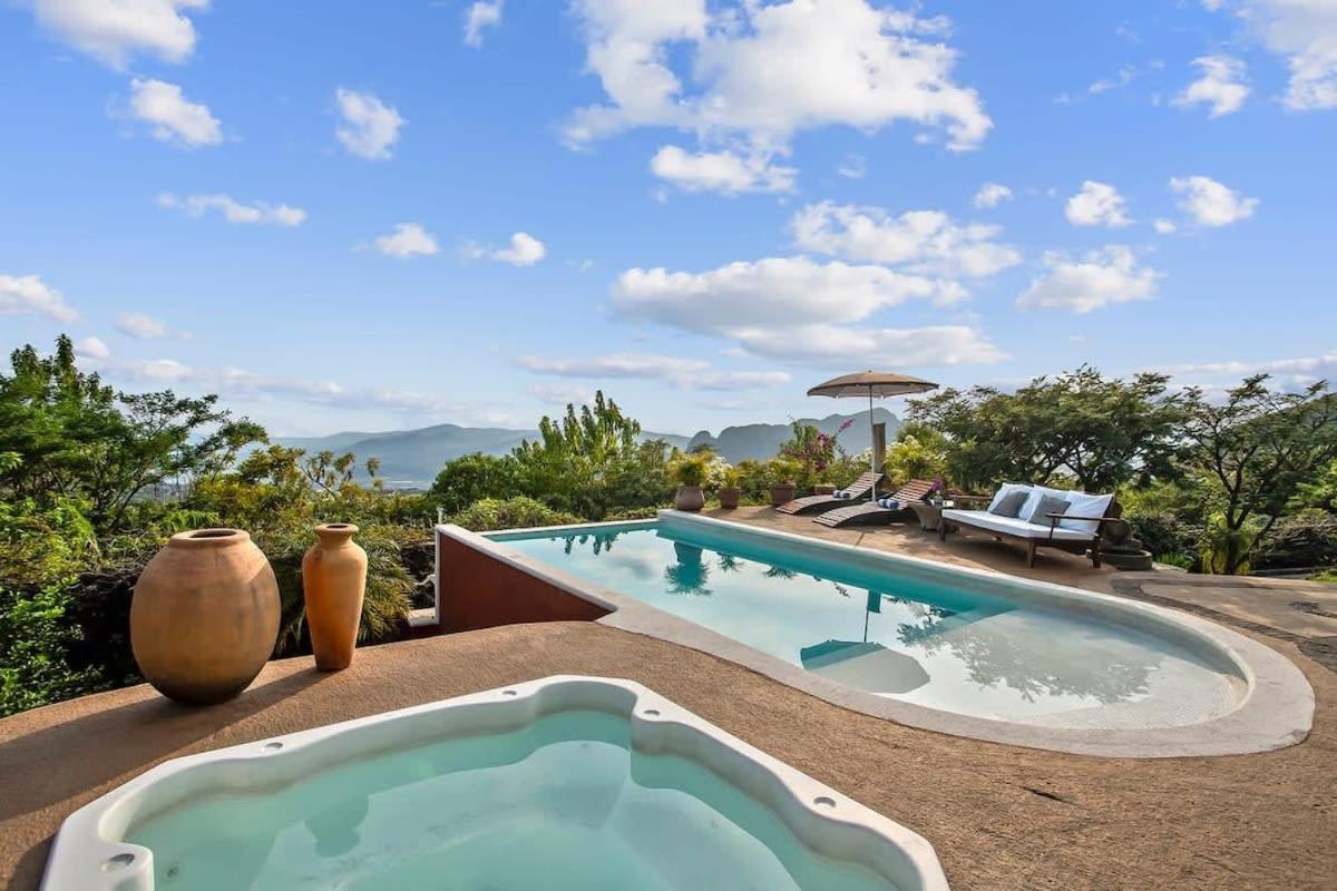 Holiday home Casanevo Luxury Retreat With Breathtaking Views Pool And Hot Tub On 40000 Sq Ft Tepoztlan