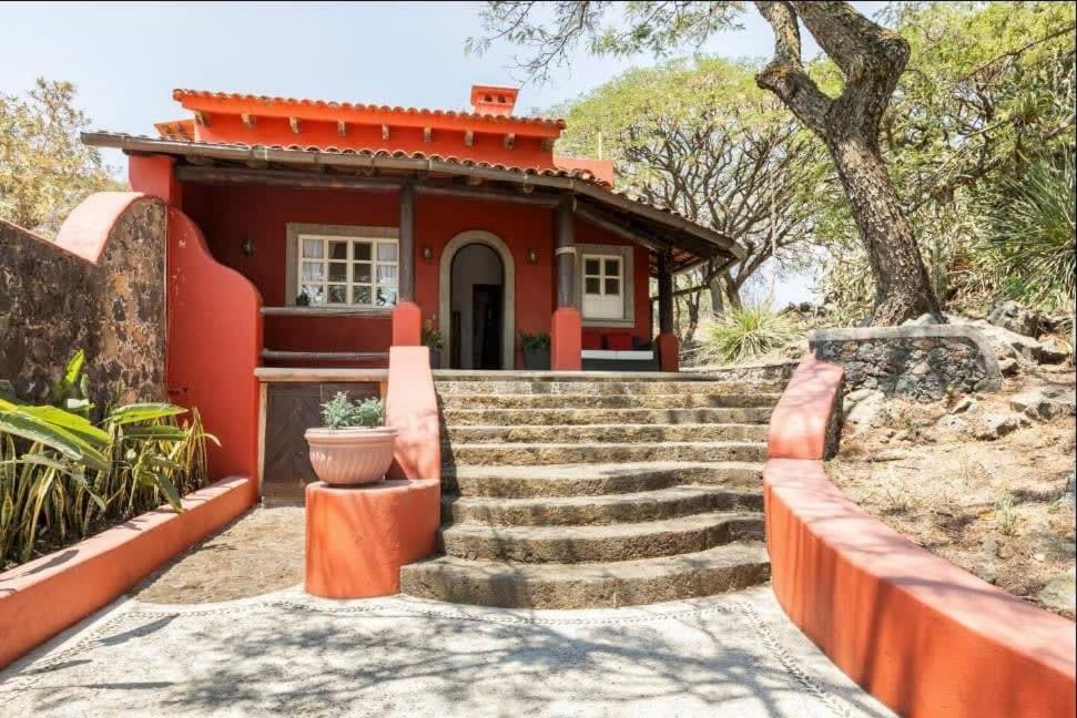 Casanevo Luxury Retreat With Breathtaking Views Pool And Hot Tub On 40000 Sq Ft Holiday home Tepoztlan