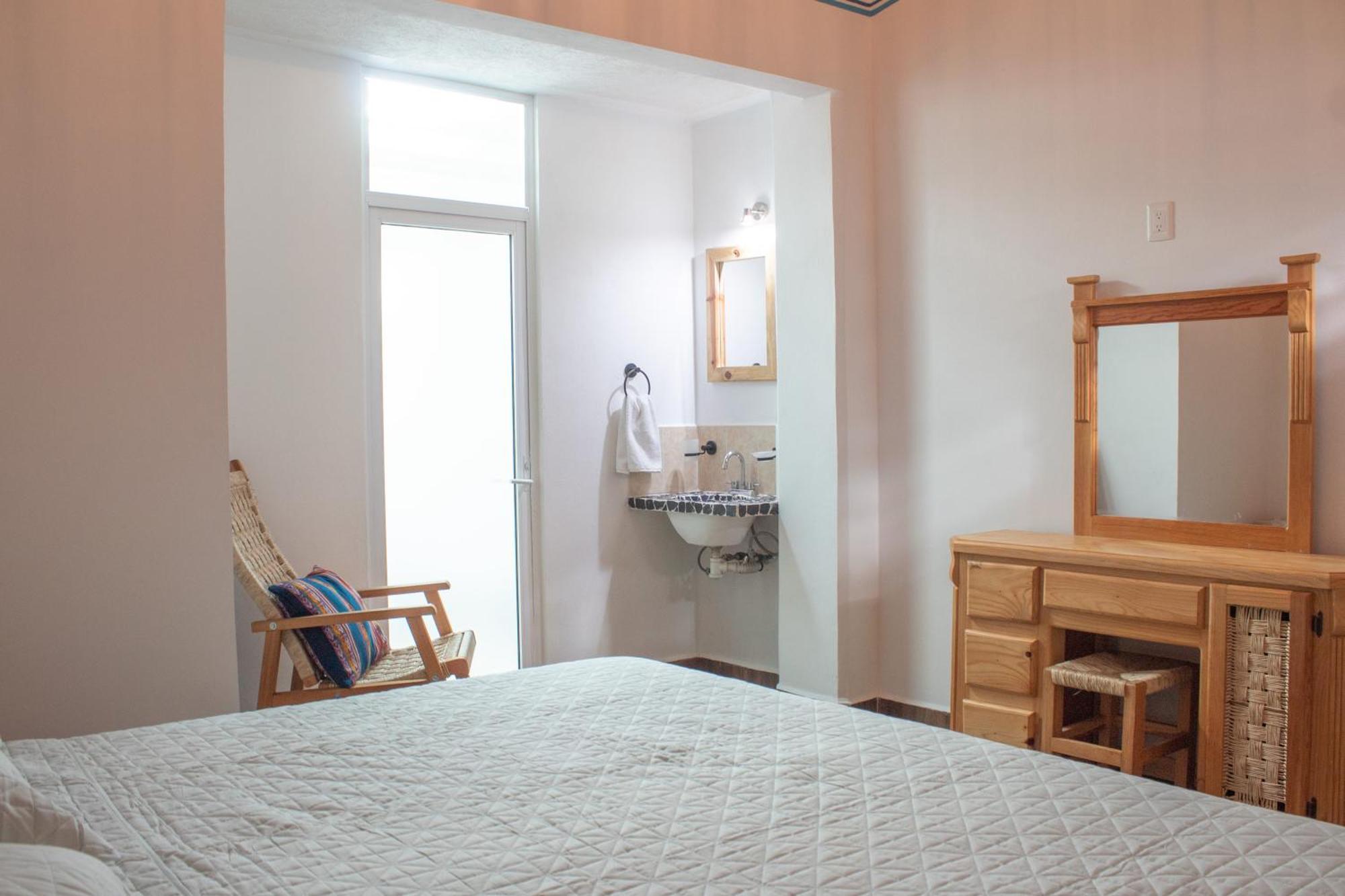 Temazcales De Guest house *
