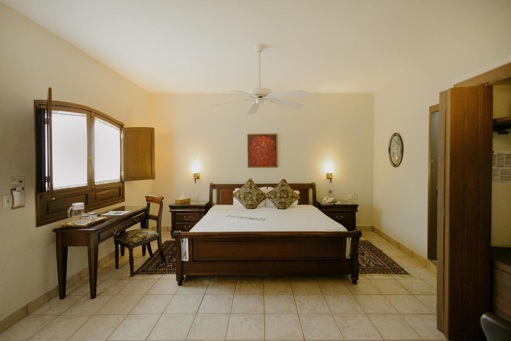 Hacienda Laureles Hotel