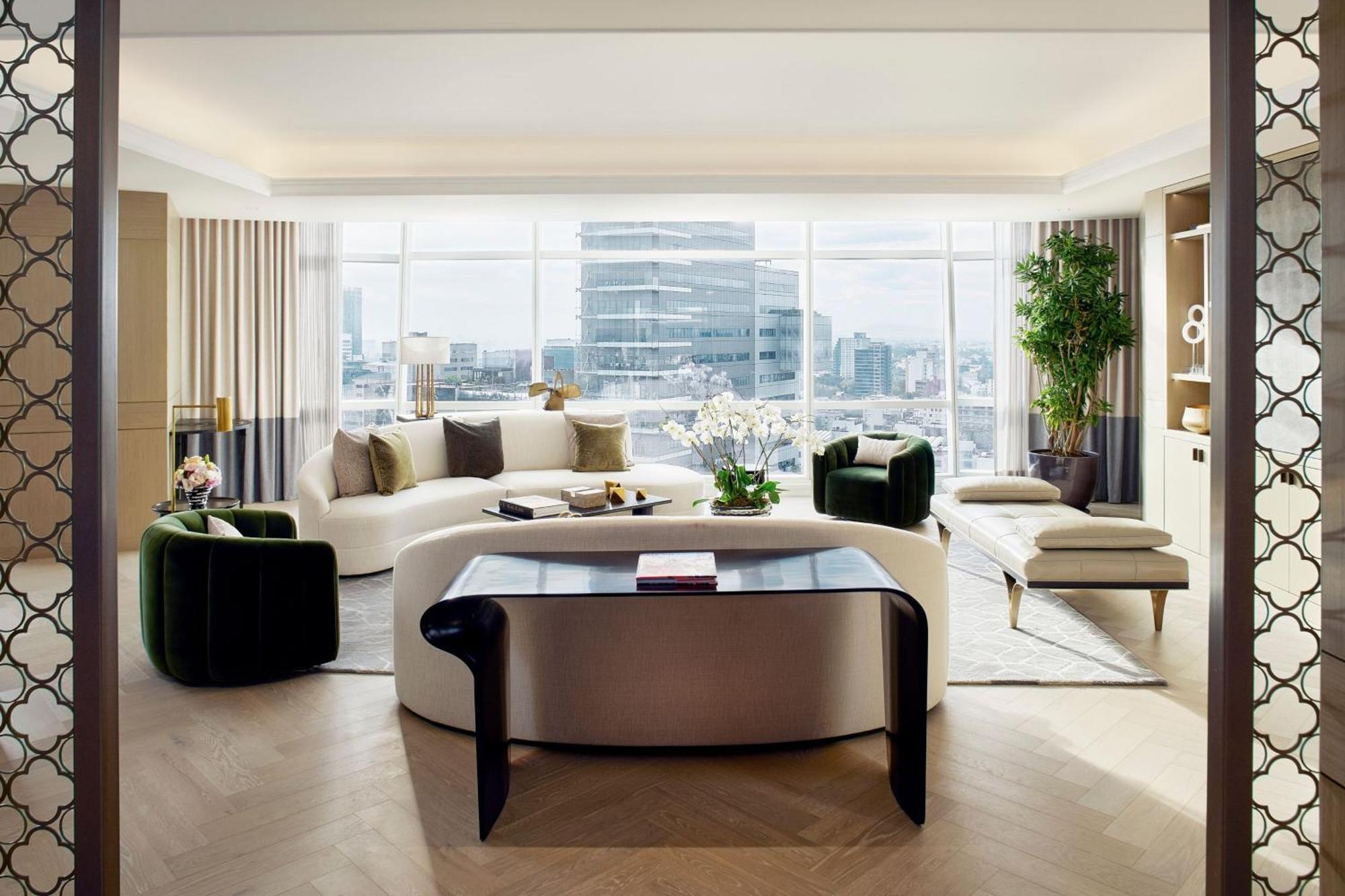 The St. Regis 5*