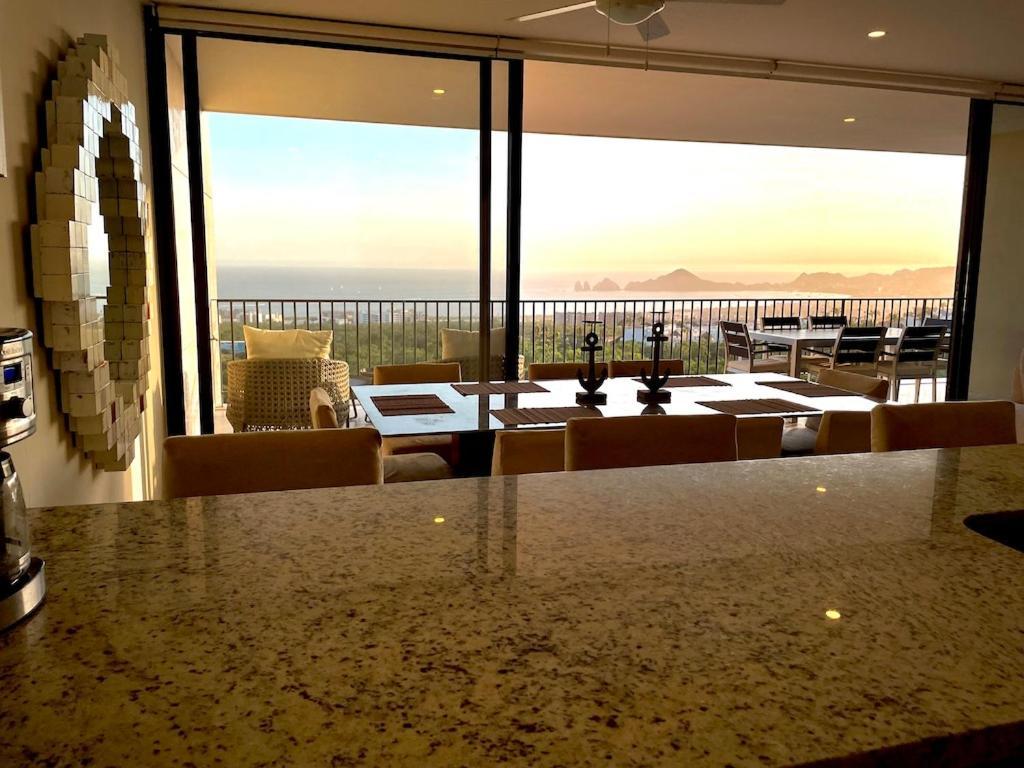 Exclusive Solaria Arch View Penthouse With Jacuzzi Apartment *
