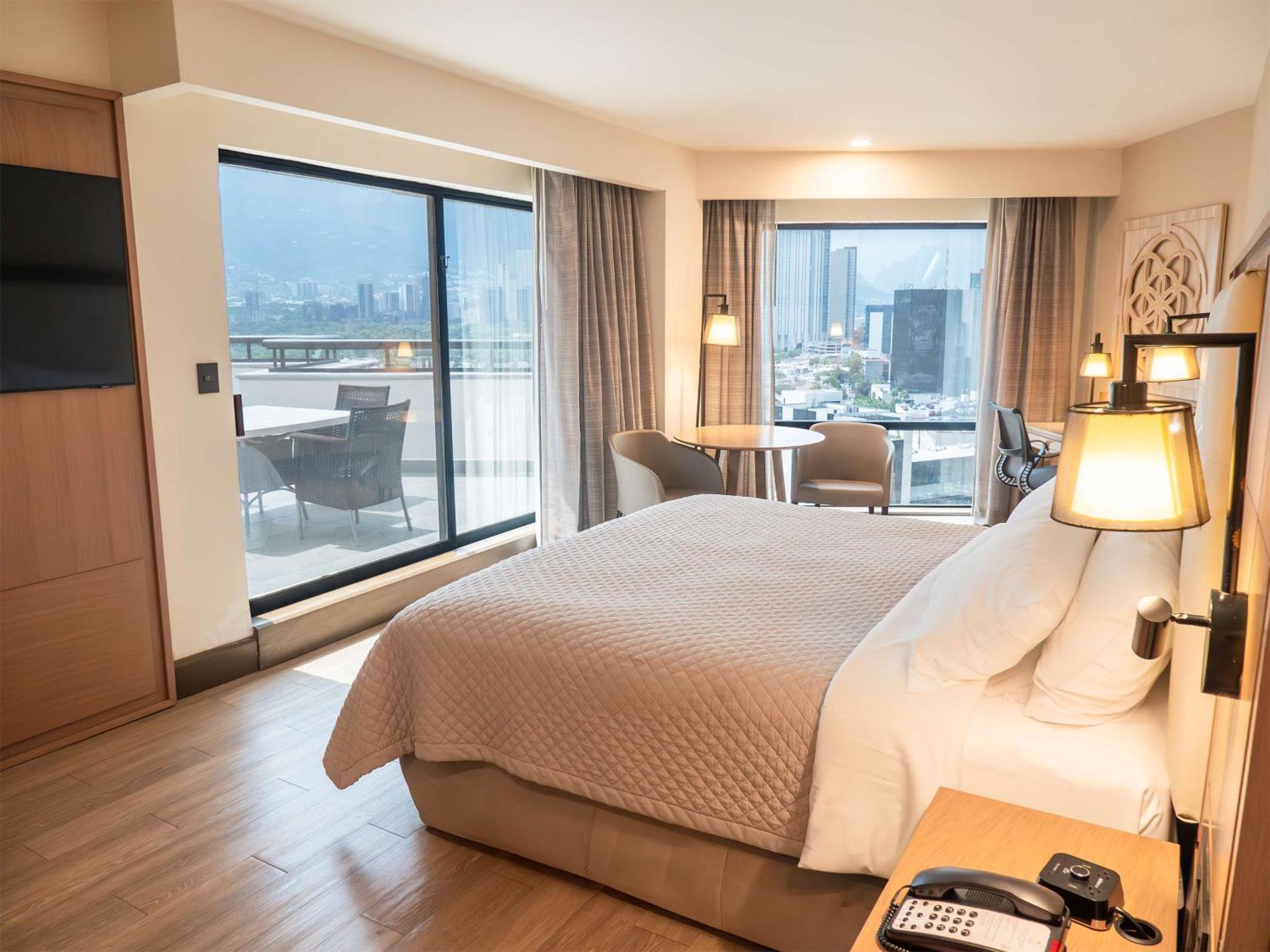Hotel Ms Milenium Monterrey Curio Collection By Hilton