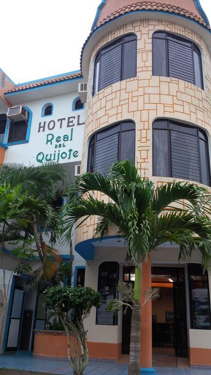 Real Del Quijote A Solo 50 Metros De La Playa Tecolutla