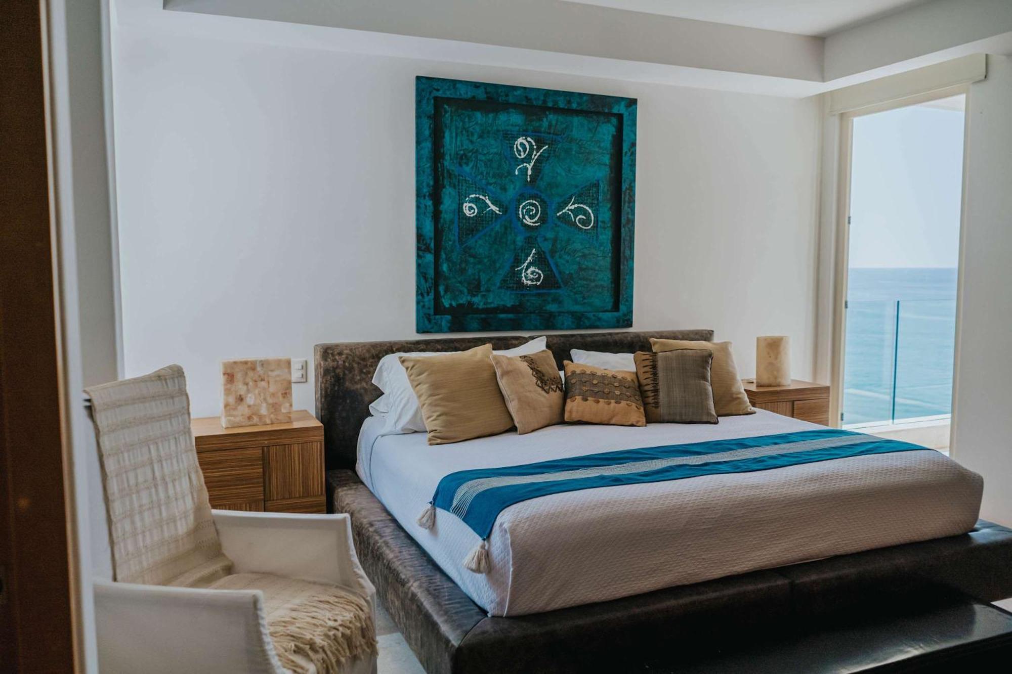 Apartment Full Floor Beachfront Luxury