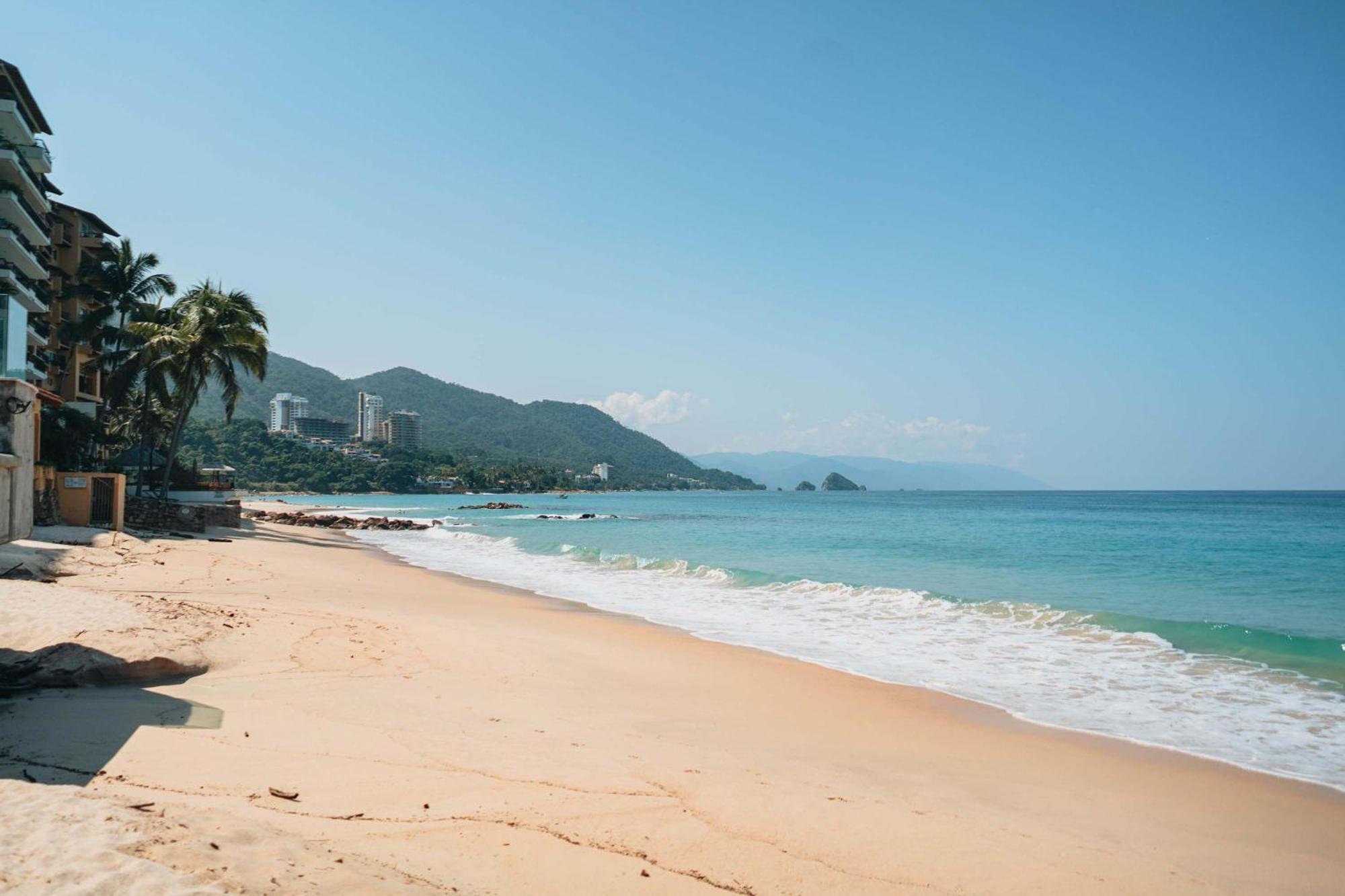 Full Floor Beachfront Luxury Puerto Vallarta