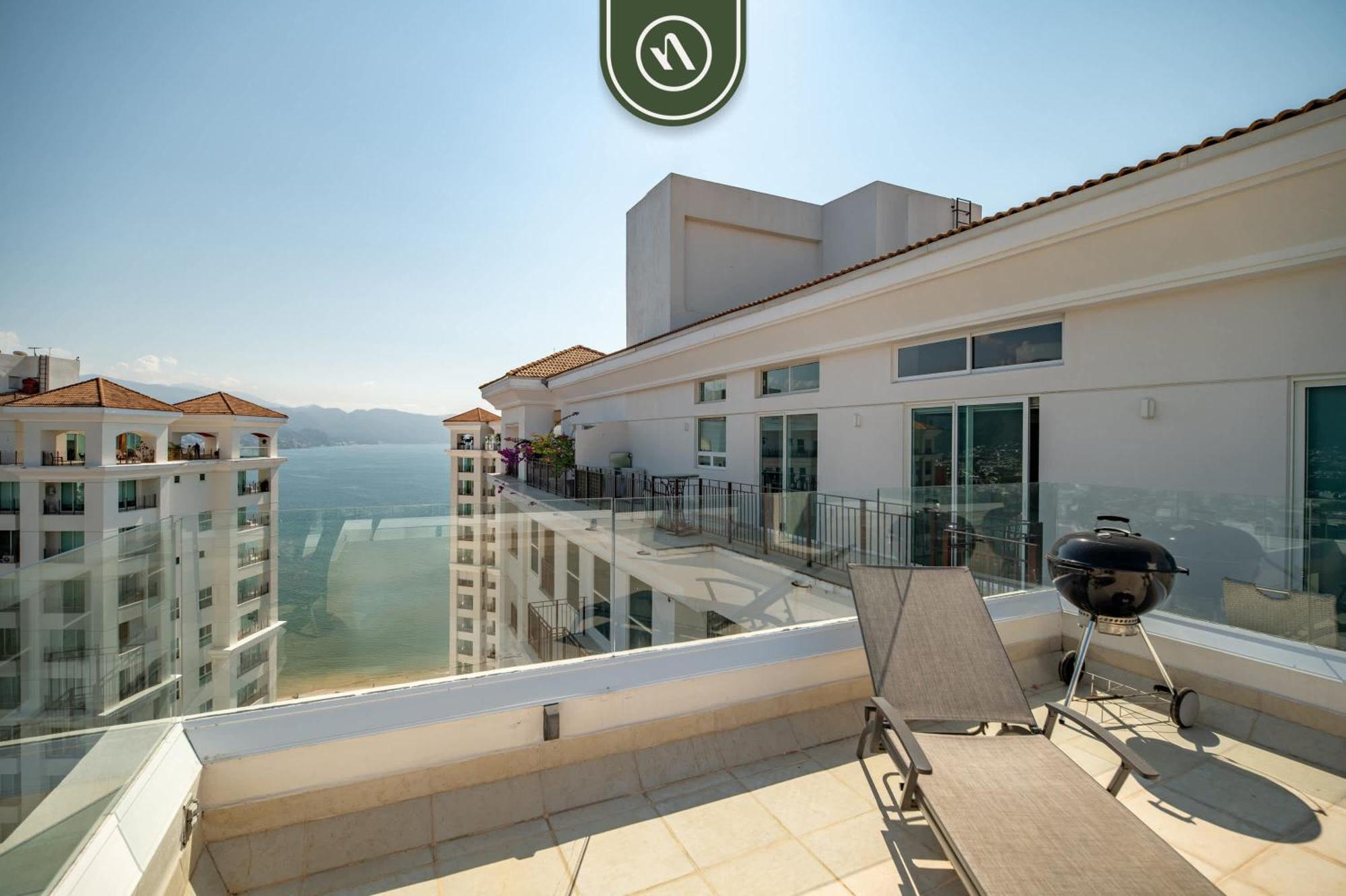 Apartment Oceanfront 4 Bedroom With Private Pool -