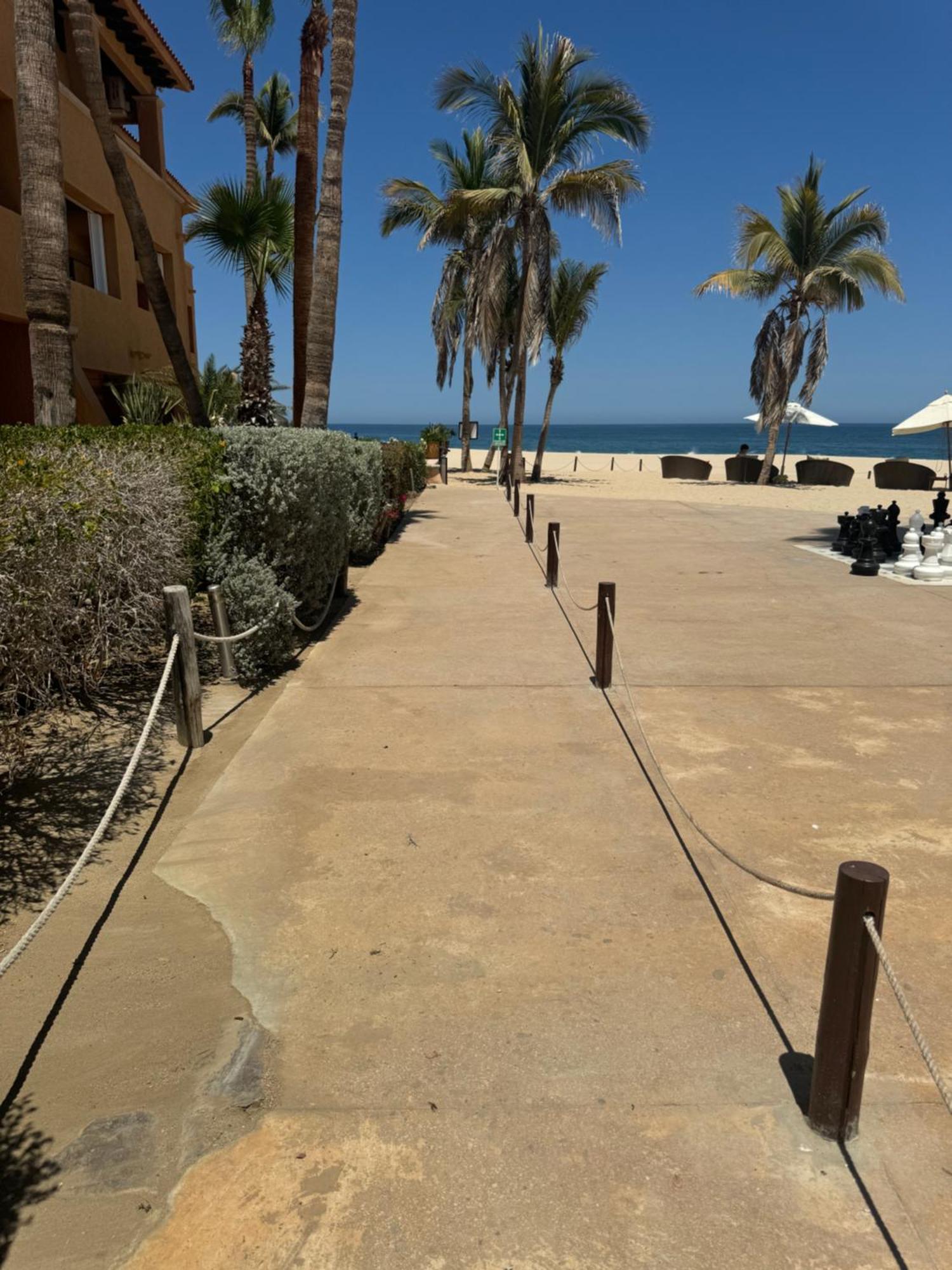 Front Beautiful One Bedroom * San Jose del Cabo