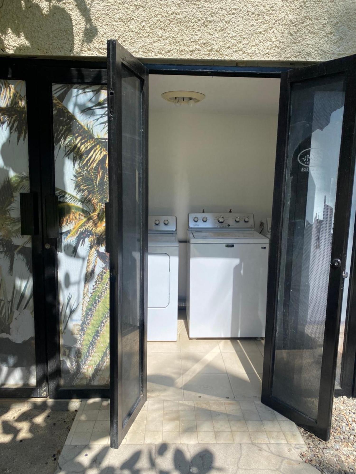 Front Beautiful One Bedroom *