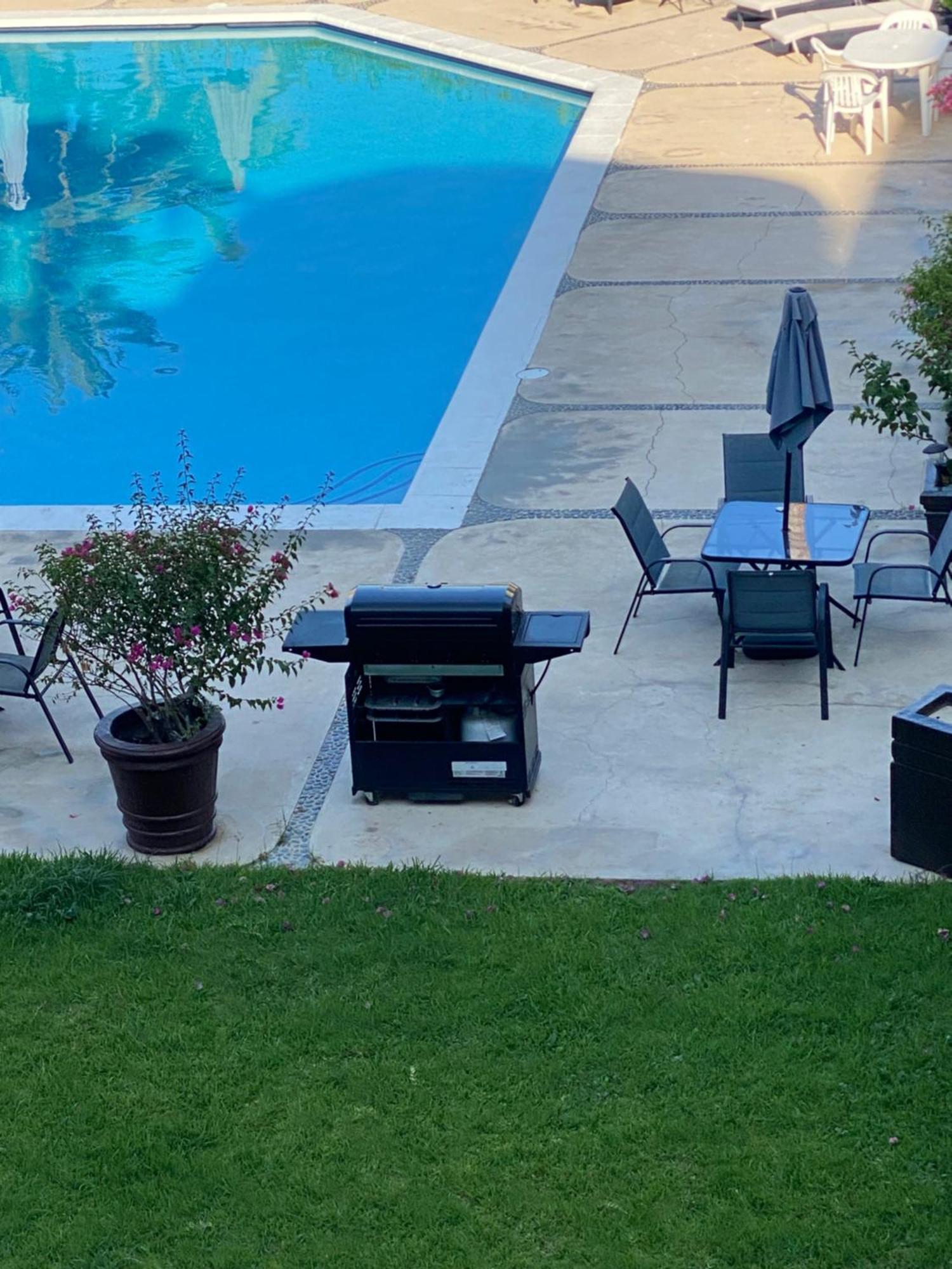 Front Beautiful One Bedroom Apartment