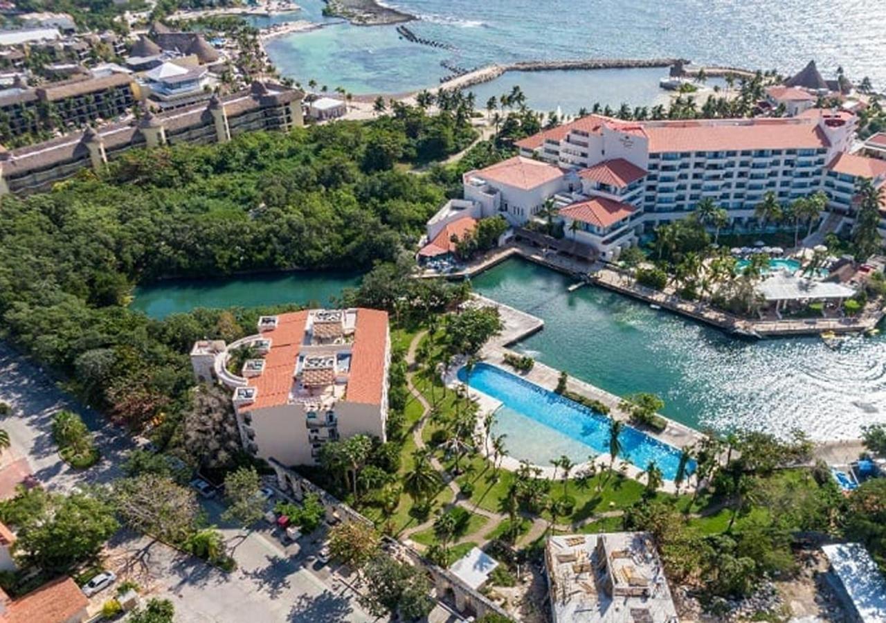 High-end Waterfront At Secrets Waters Apartment Puerto Aventuras