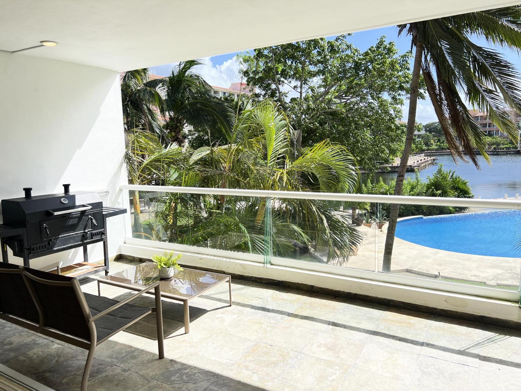 High-end Waterfront At Secrets Waters Puerto Aventuras