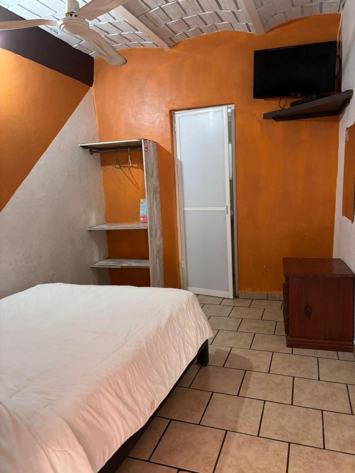 Hotel Flamingos
