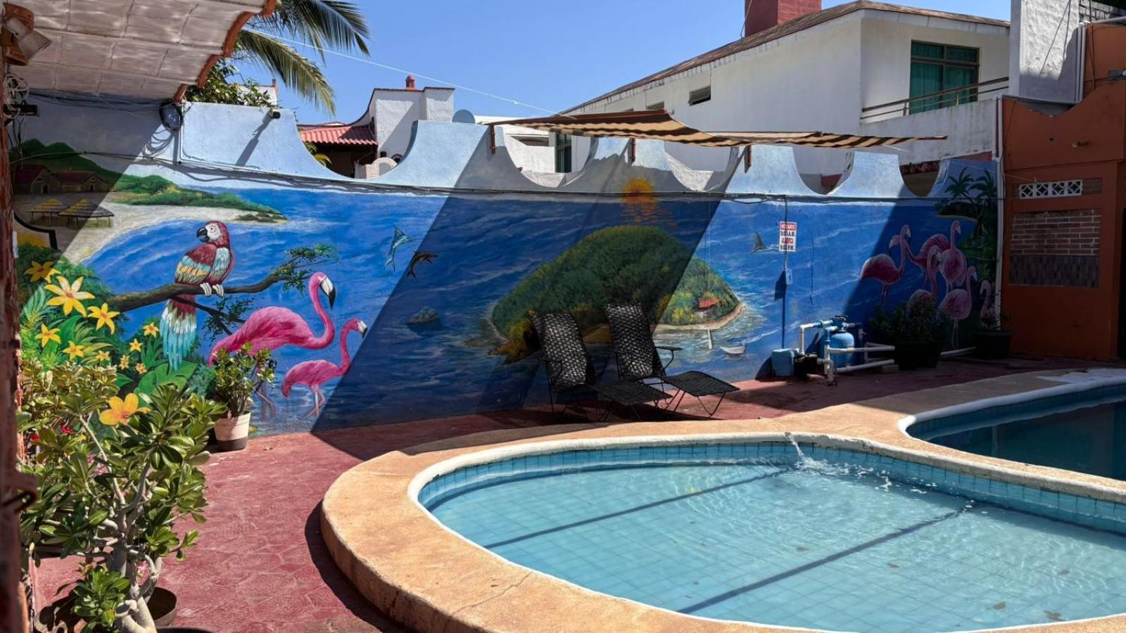 Flamingos Hotel