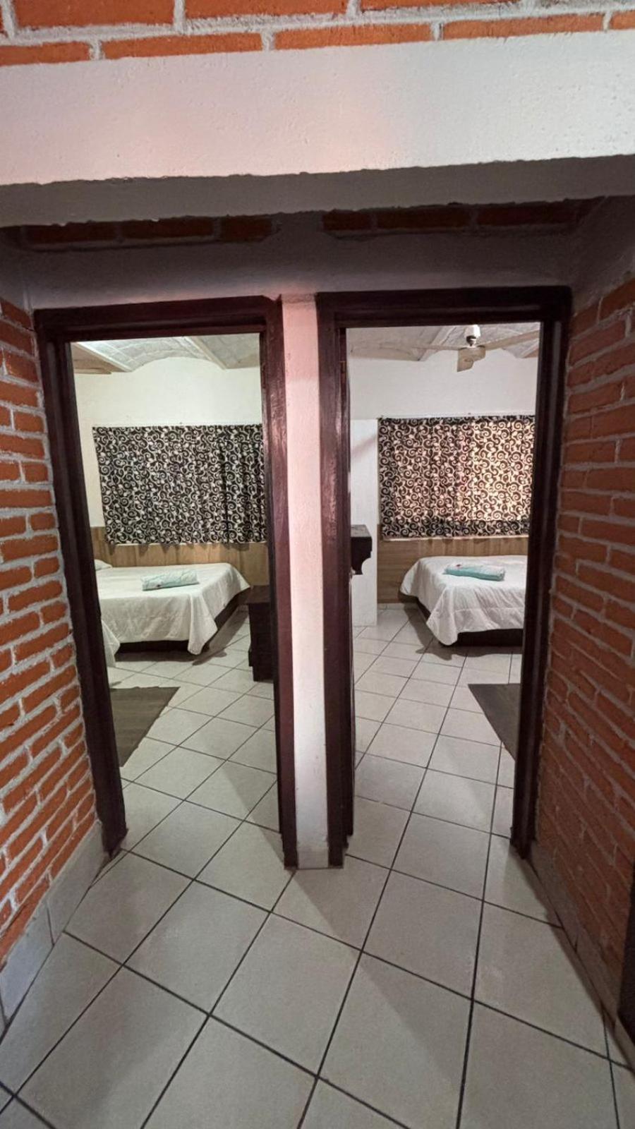 Flamingos Hotel