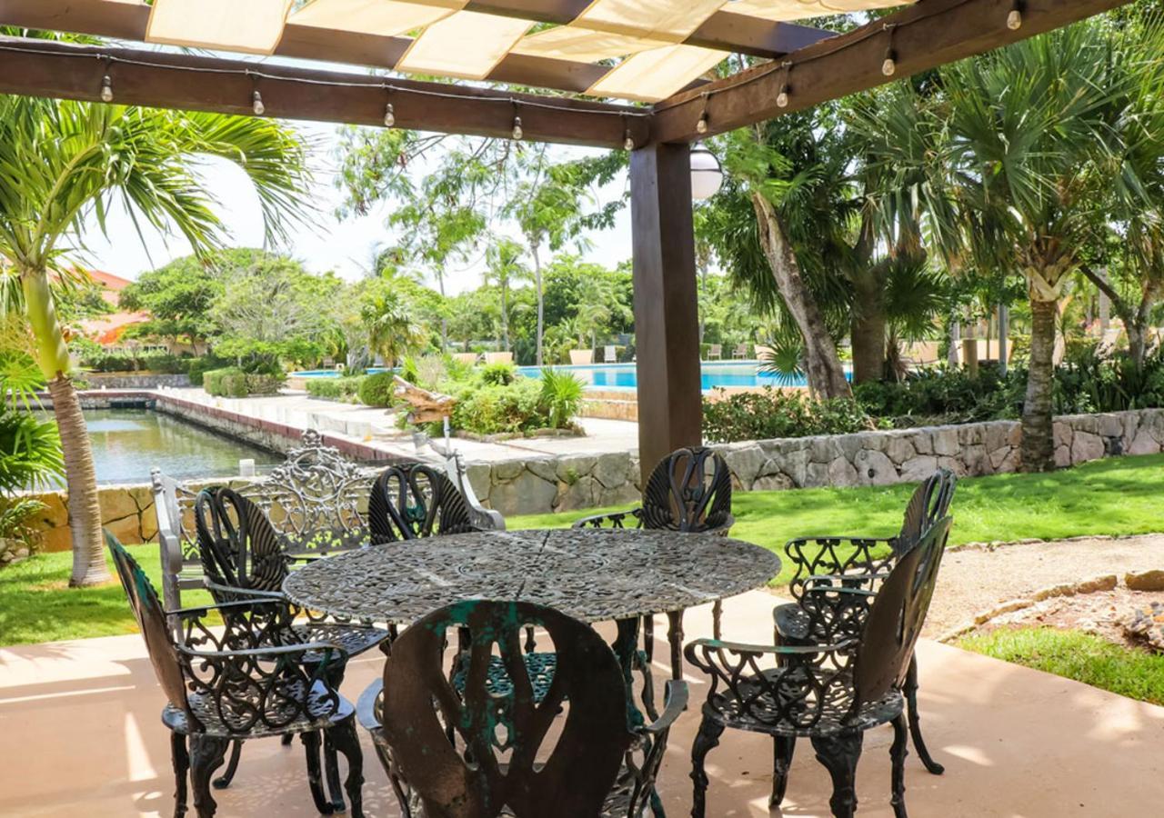 High-end Waterfront At Secrets Waters