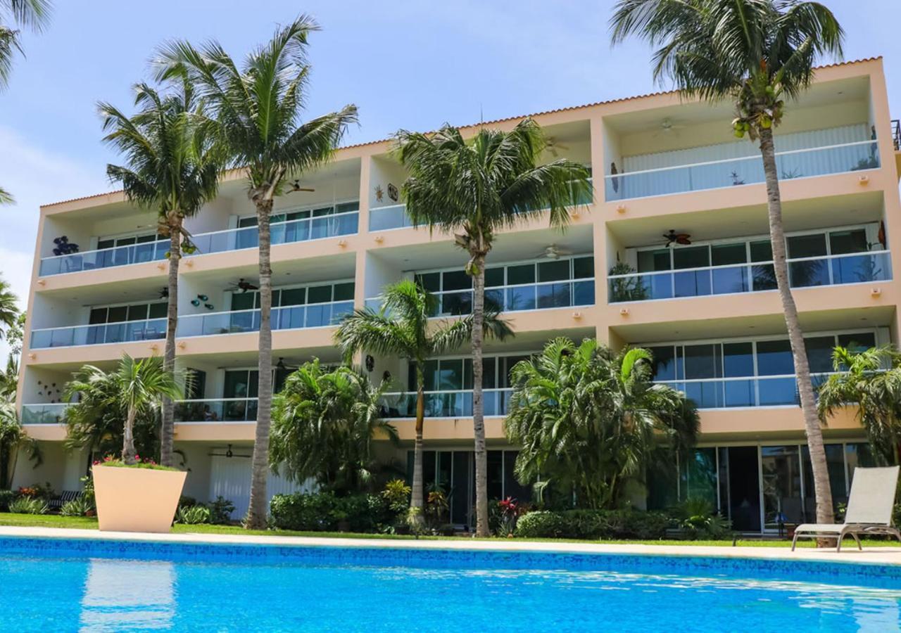 High-end Waterfront At Secrets Waters * Puerto Aventuras