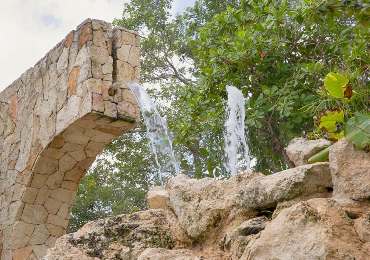 High-end Waterfront At Secrets Waters Puerto Aventuras