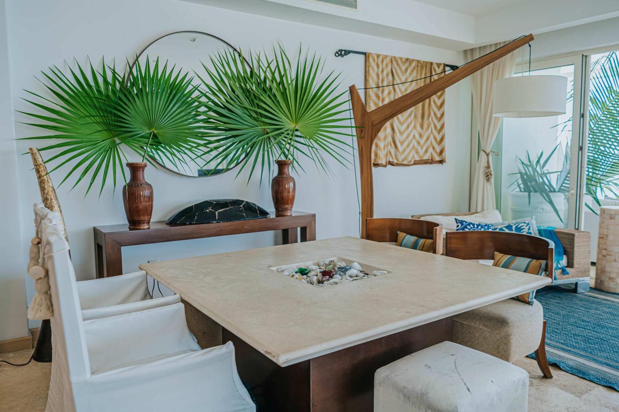 Apartment Full Floor Beachfront Luxury *