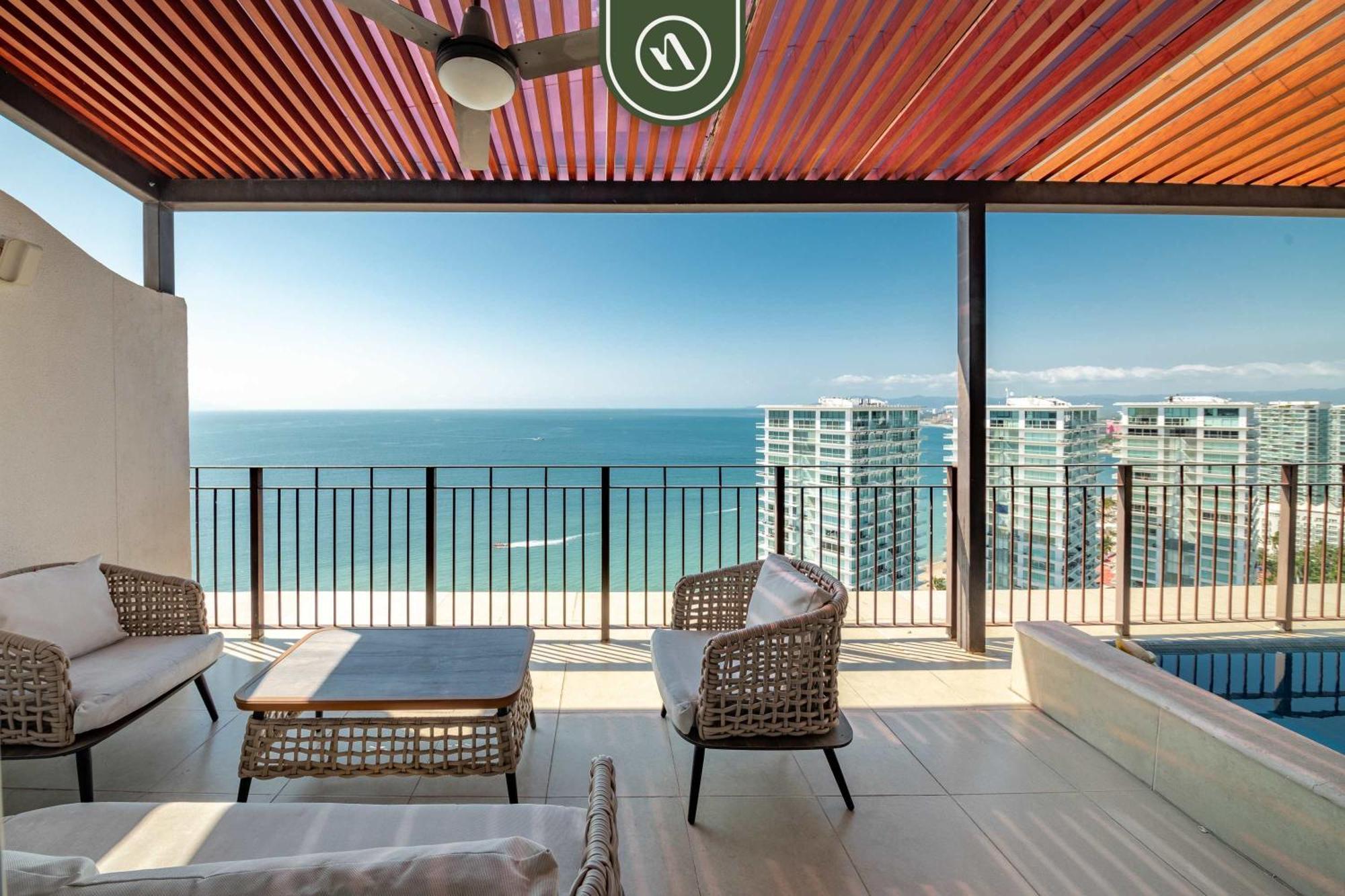 Oceanfront 4 Bedroom With Private Pool - Puerto Vallarta
