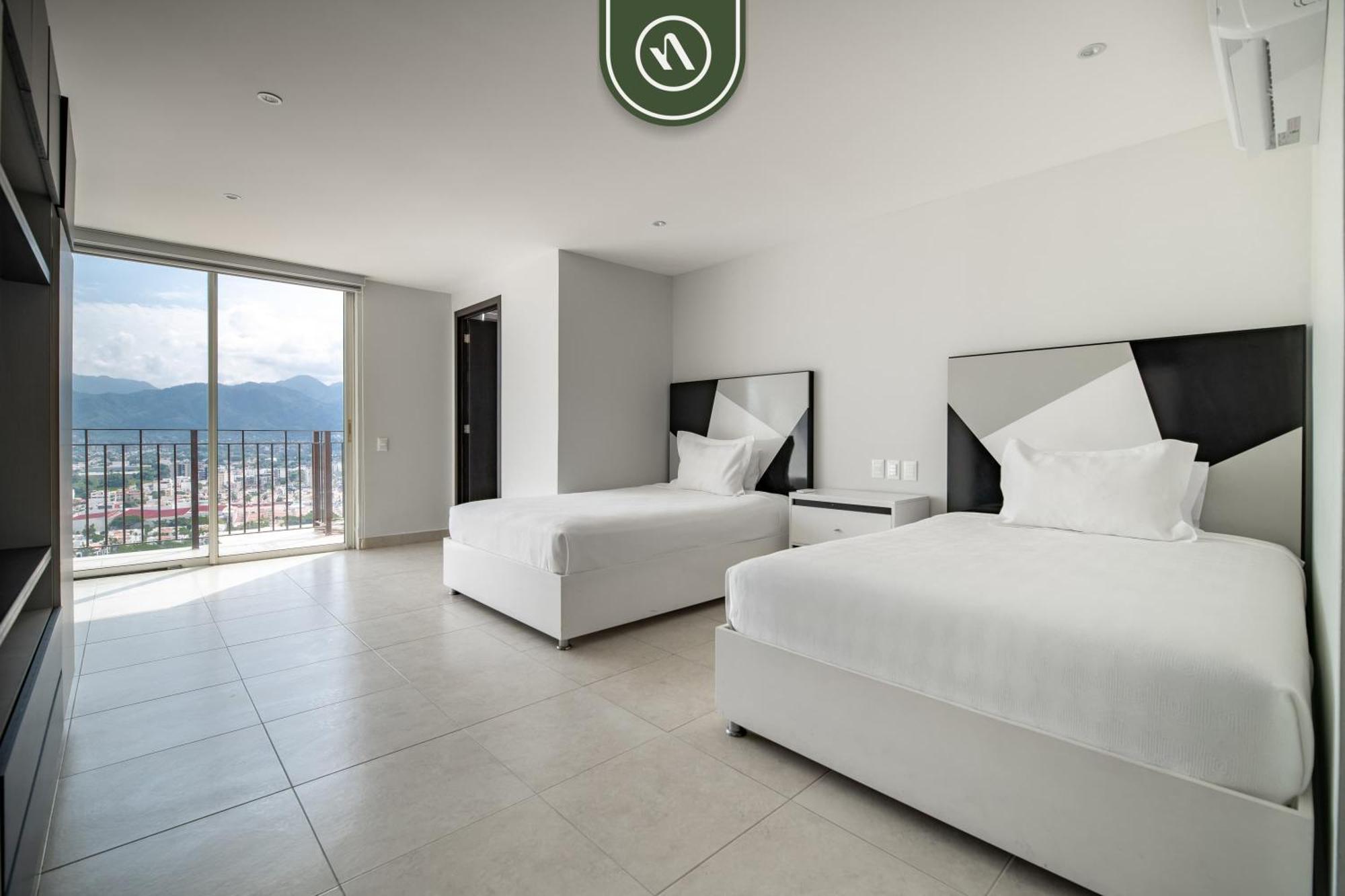 Oceanfront 4 Bedroom With Private Pool - Apartment Puerto Vallarta