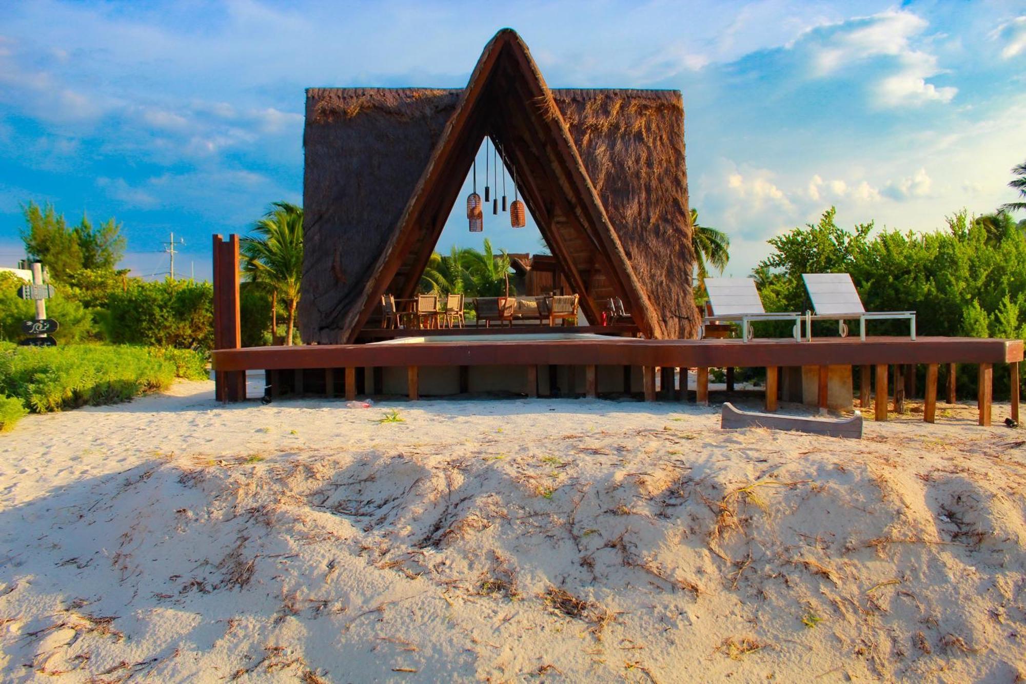 Lipsos Private Luxury Beachfront Holiday home