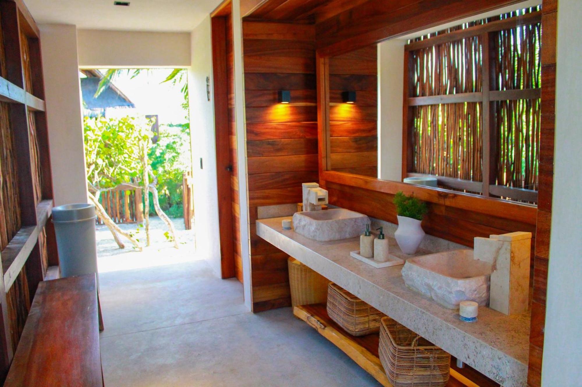 Lipsos Private Luxury Beachfront *