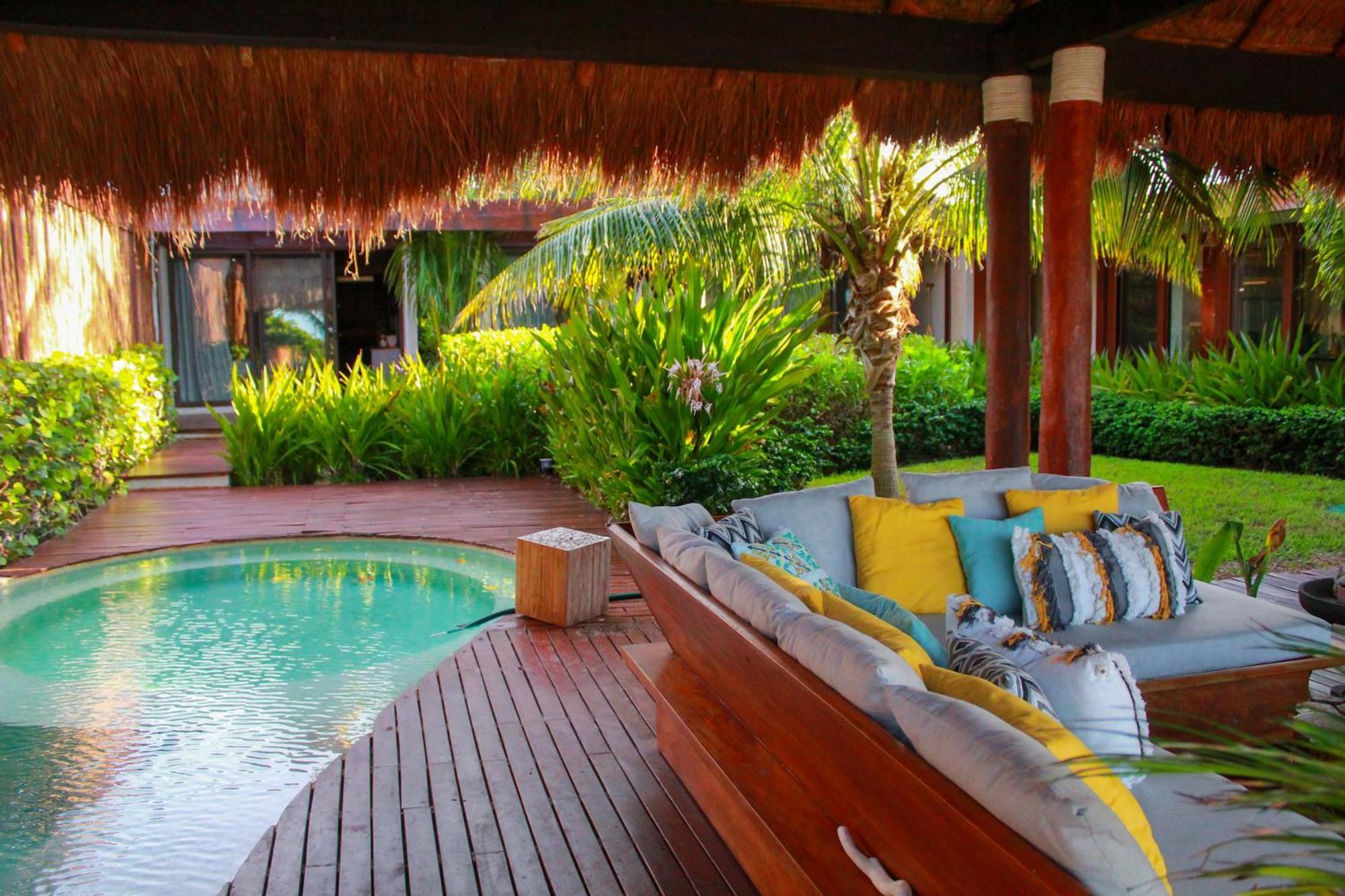 Lipsos Private Luxury Beachfront Progreso (Yucatan)