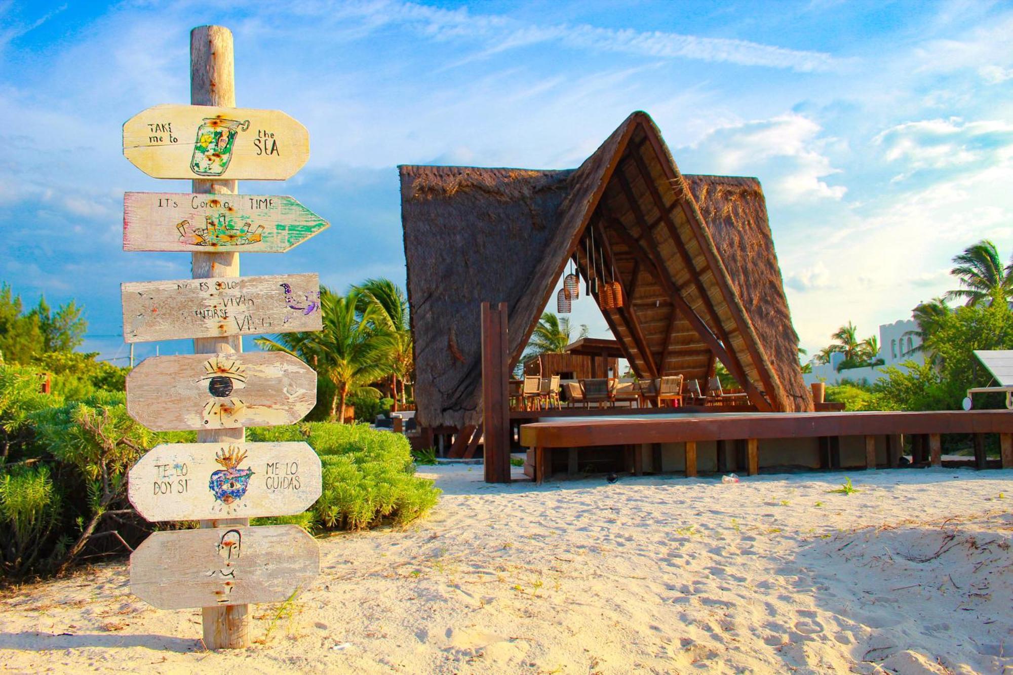 Lipsos Private Luxury Beachfront Holiday home *