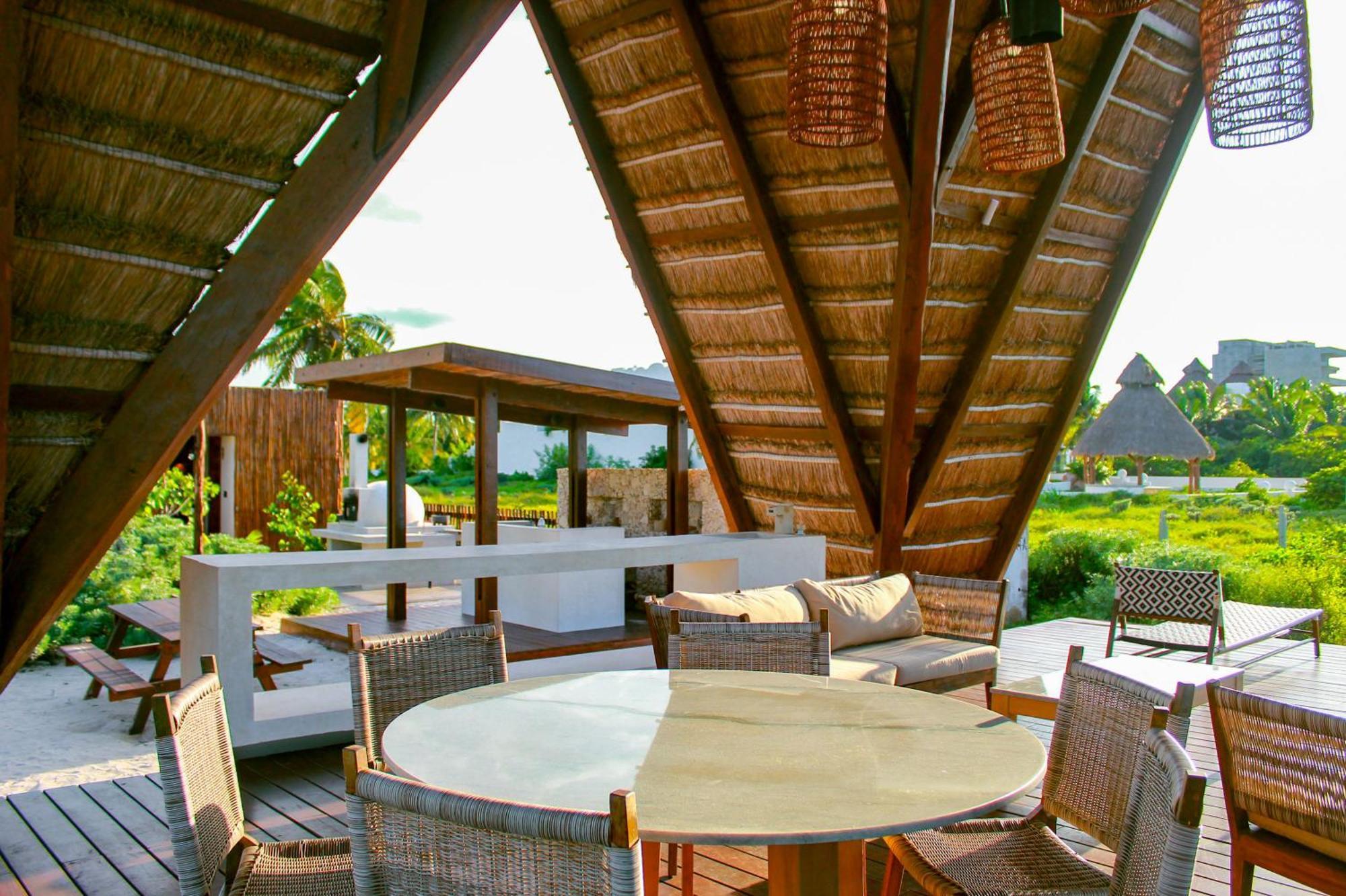Lipsos Private Luxury Beachfront Holiday home