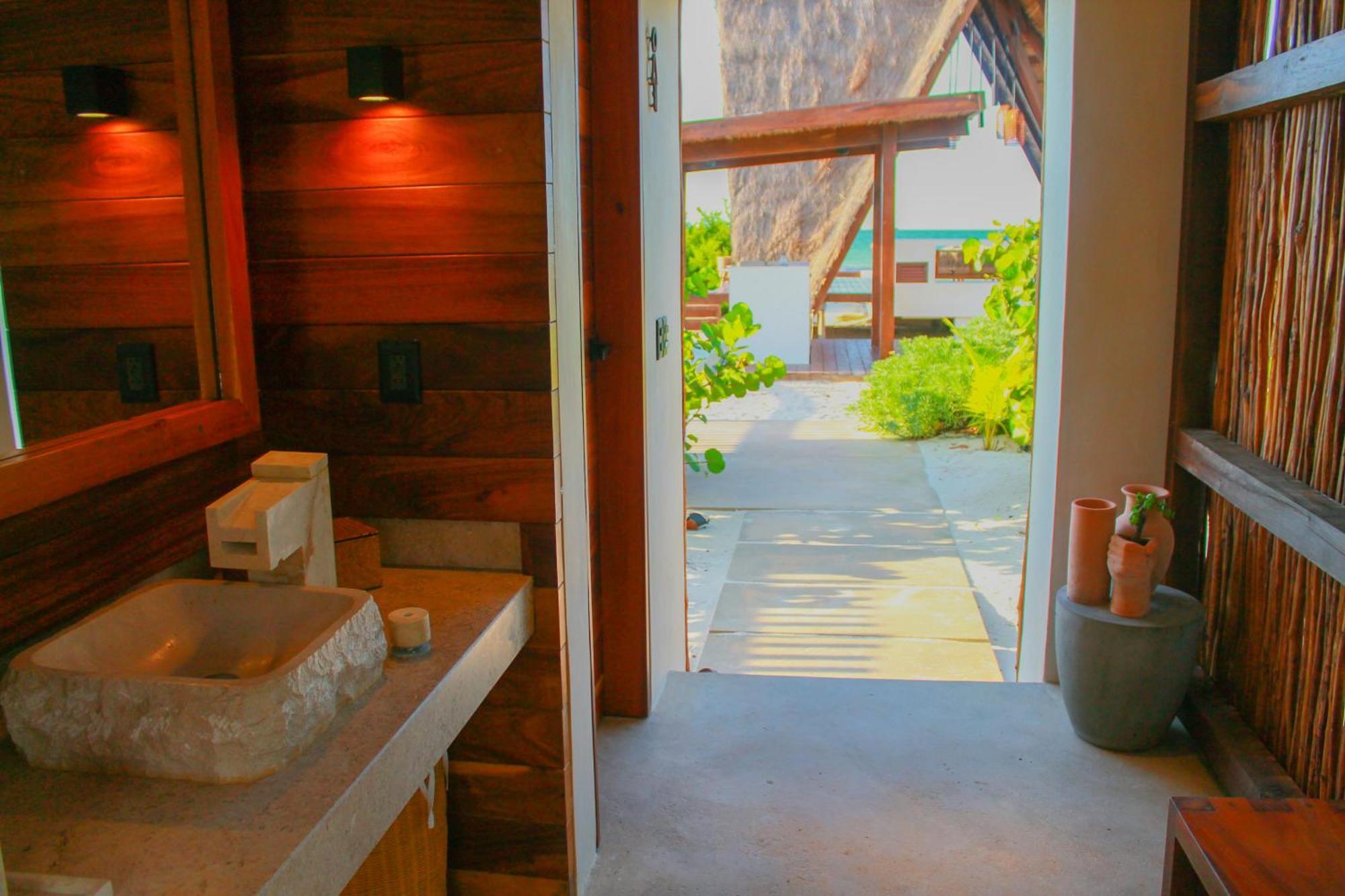 Lipsos Private Luxury Beachfront Holiday home *