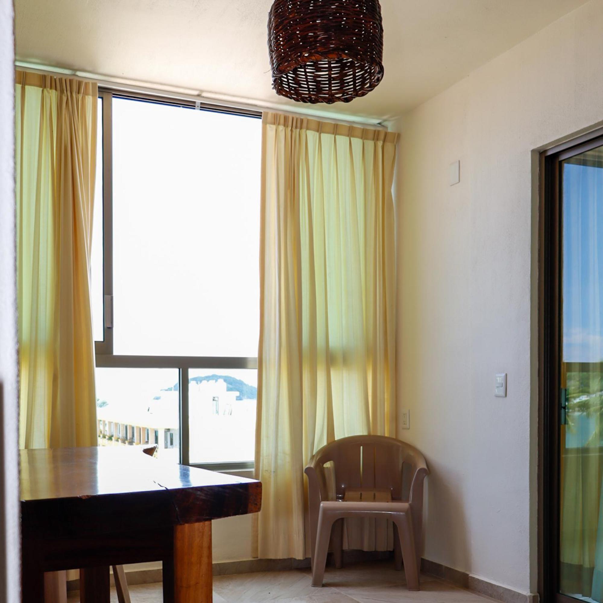 Hotel Auroza 3*