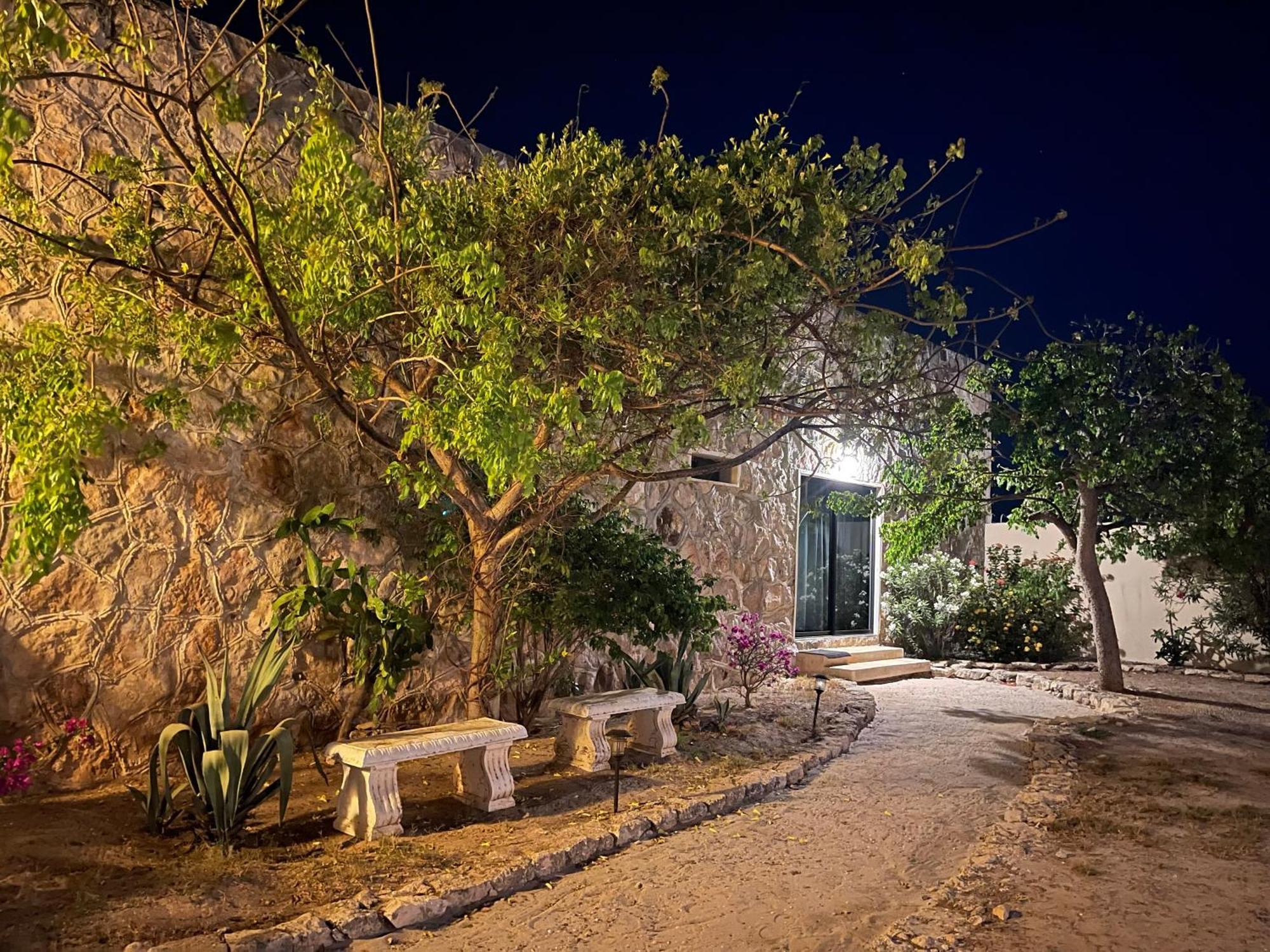 Bremar 85 Private Place - Adults Only Homestay