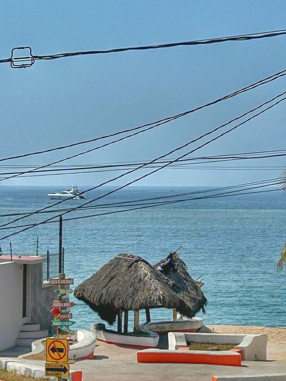 4 Maleconcito Del Sol Apartment Barra de Navidad