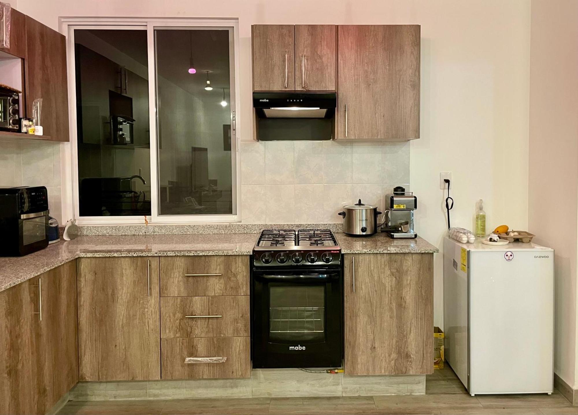 Privada Con Balcon En Zona Norte Cmdx Homestay