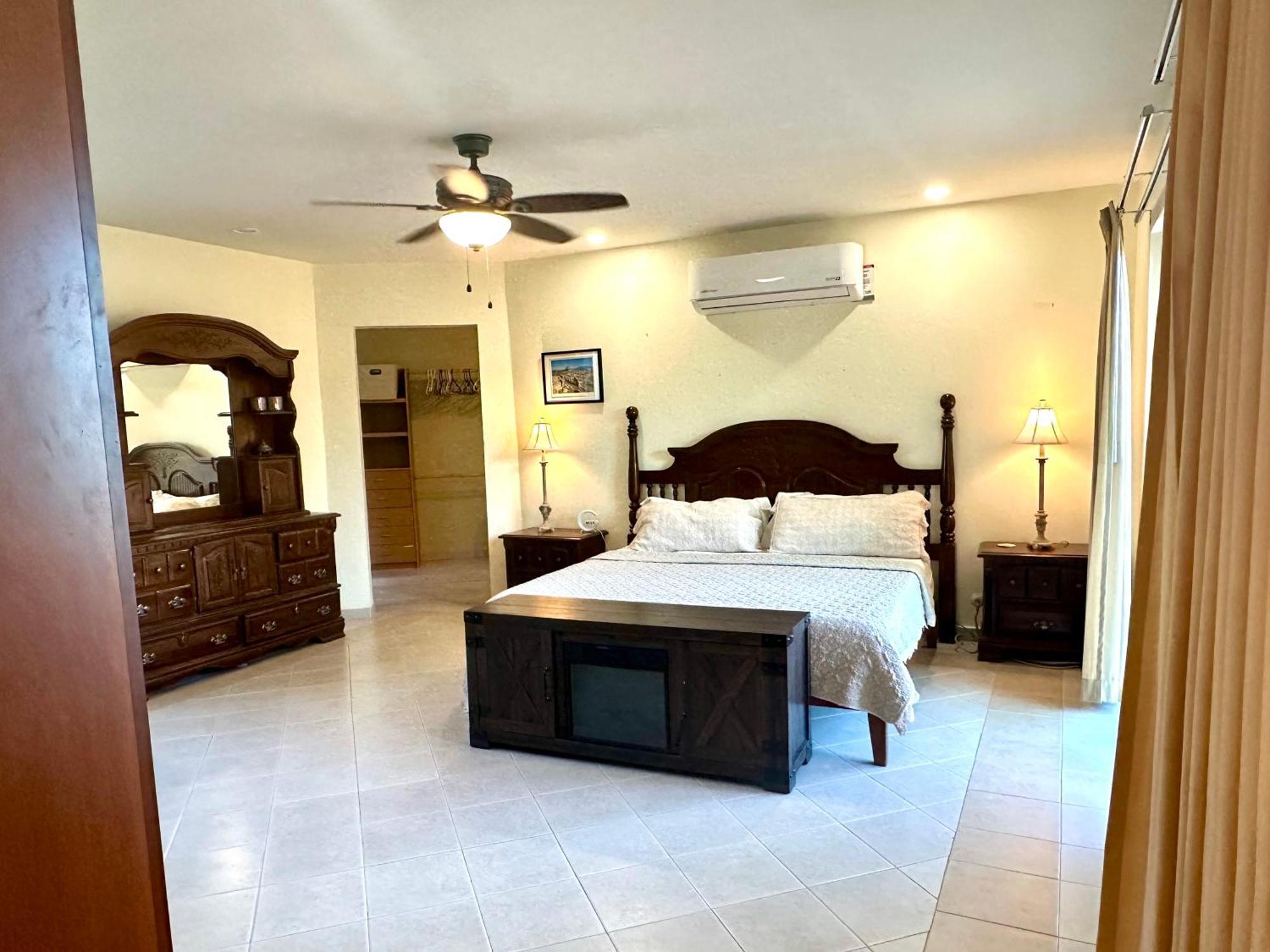 Casa Esperanza: Grand, Traditional Colonial Holiday home *