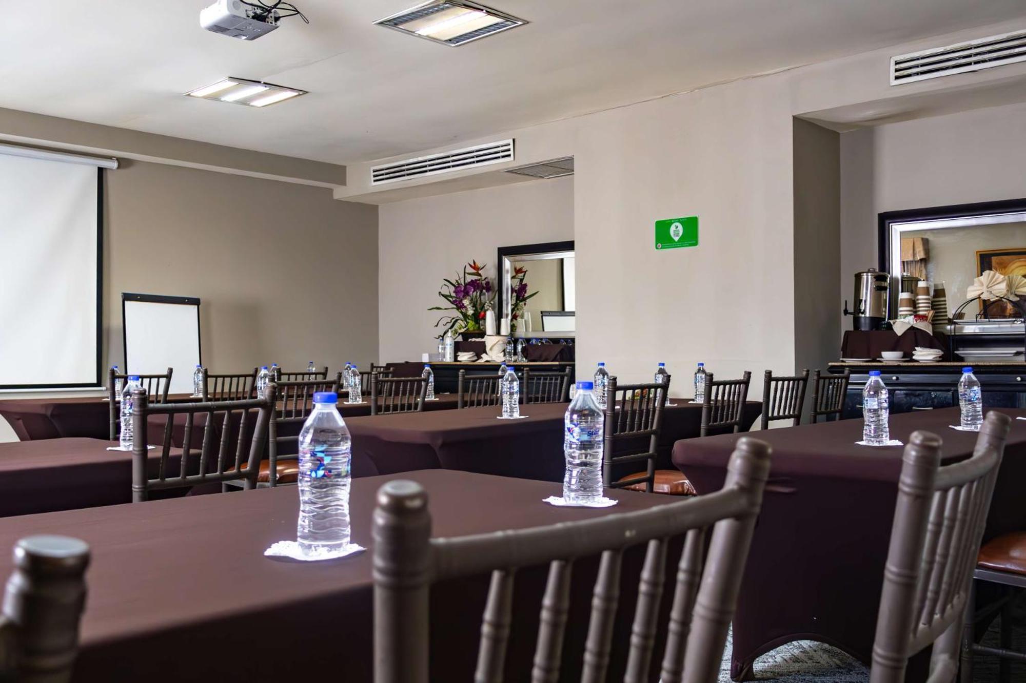 Hotel Western Monterrey Airport Apodaca
