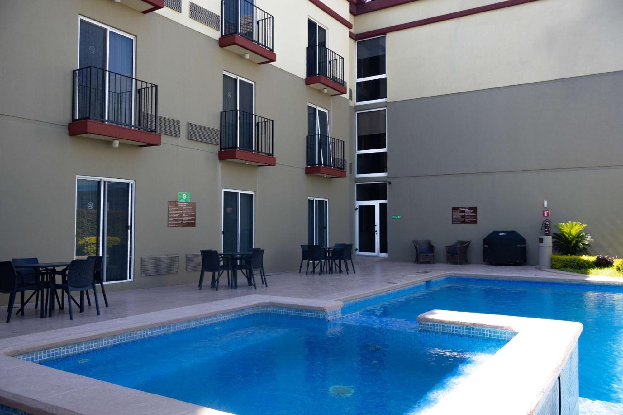 Hotel Western Monterrey Airport