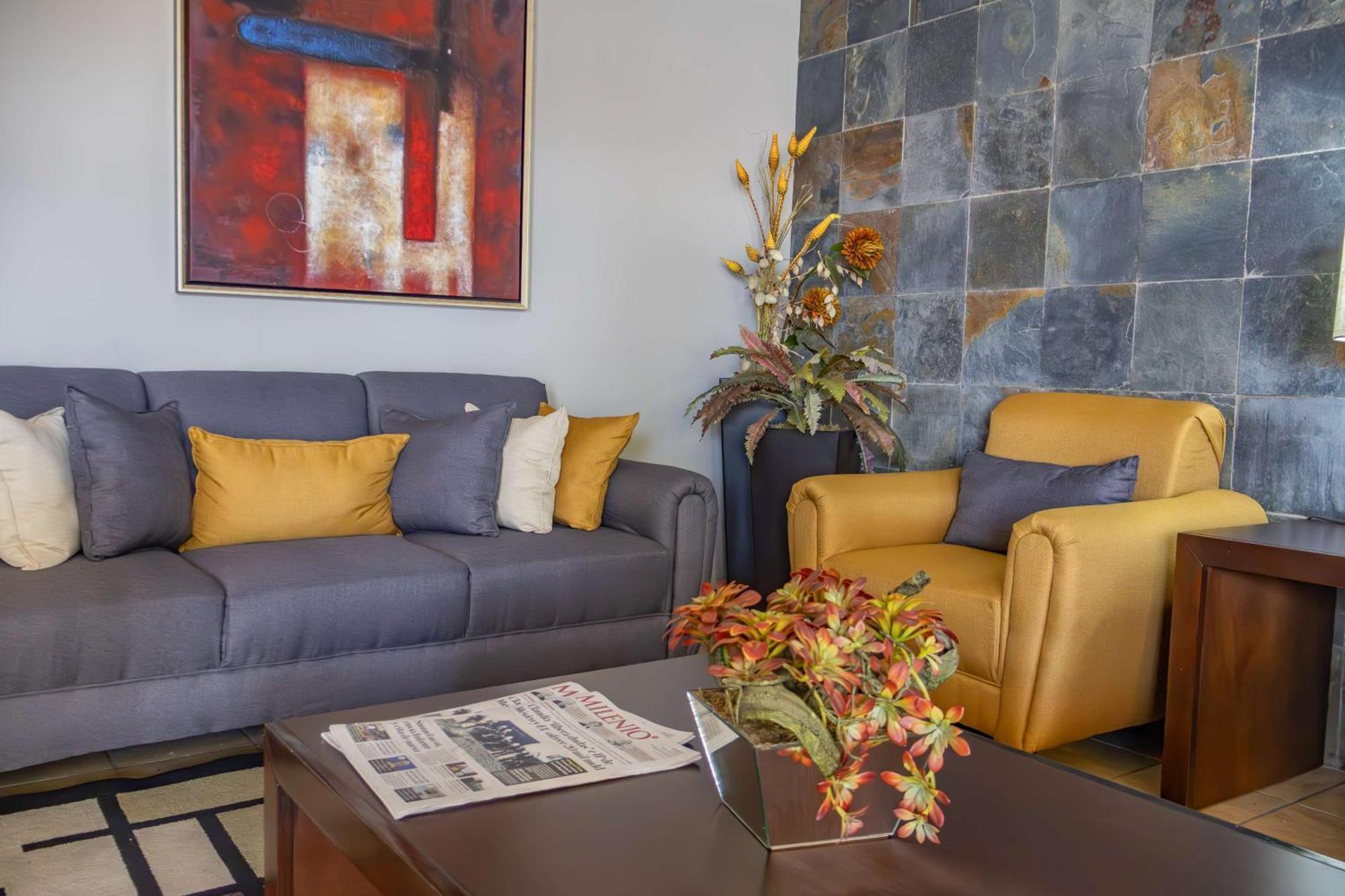 Western Monterrey Airport Hotel